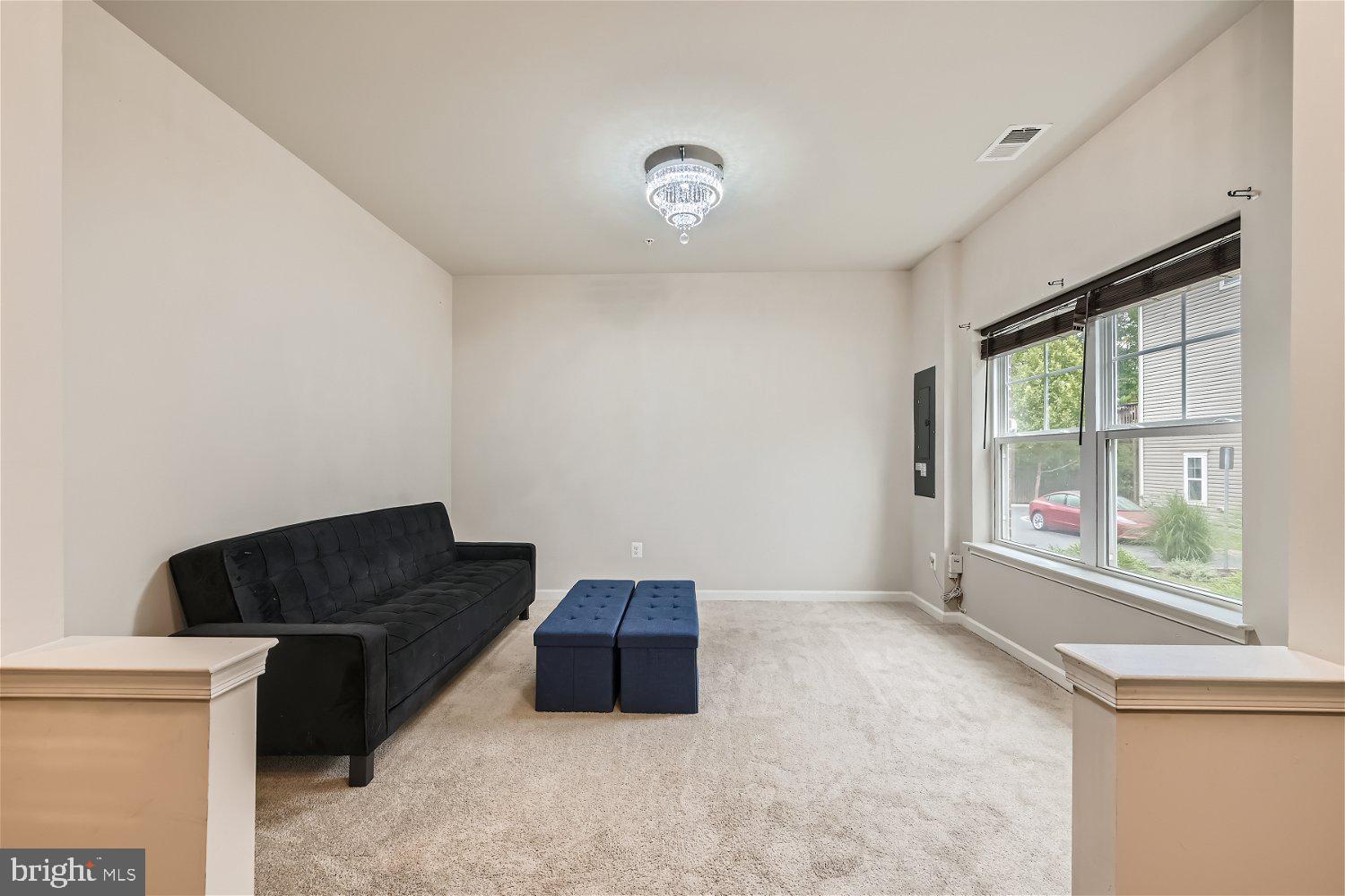 OAKVIEW VILLAGE - Residential