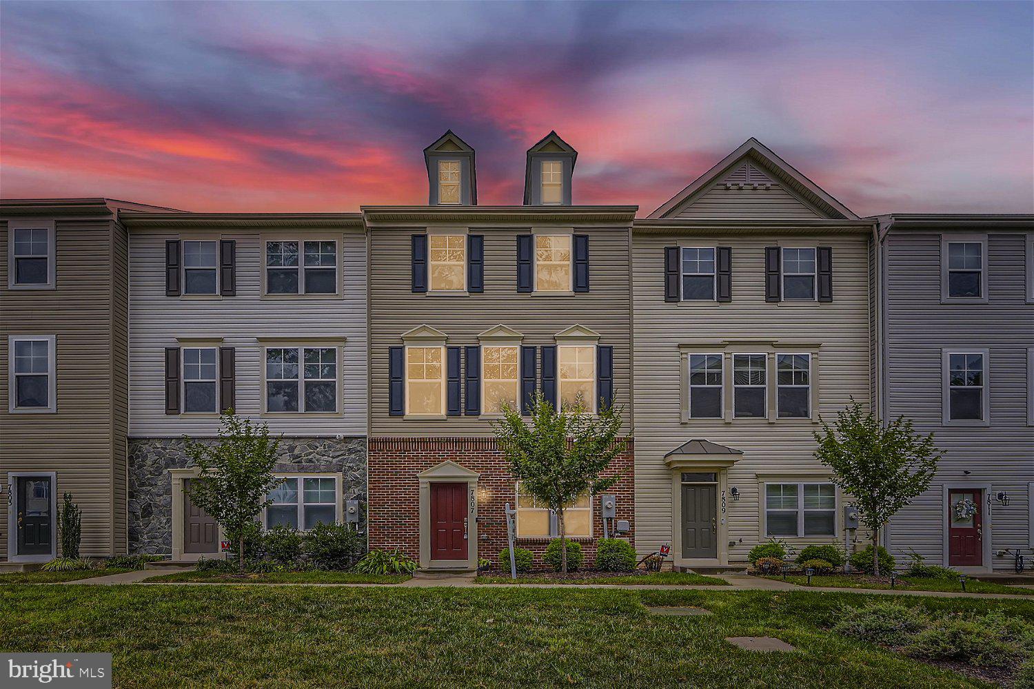 OAKVIEW VILLAGE - Residential