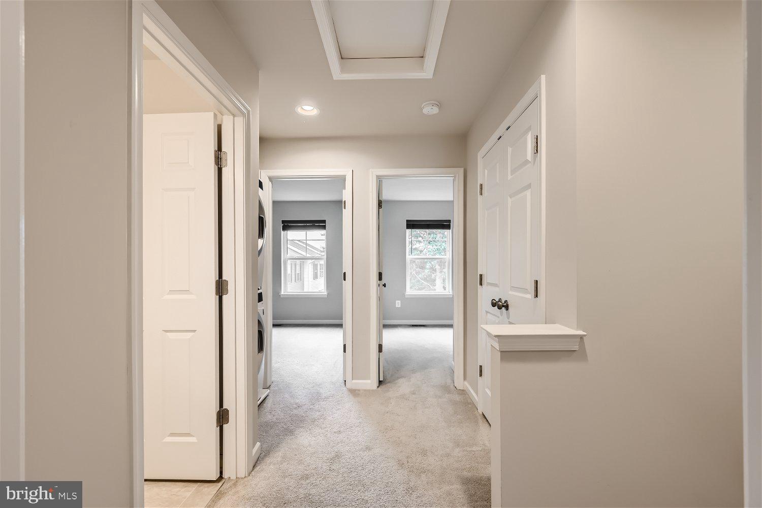 OAKVIEW VILLAGE - Residential