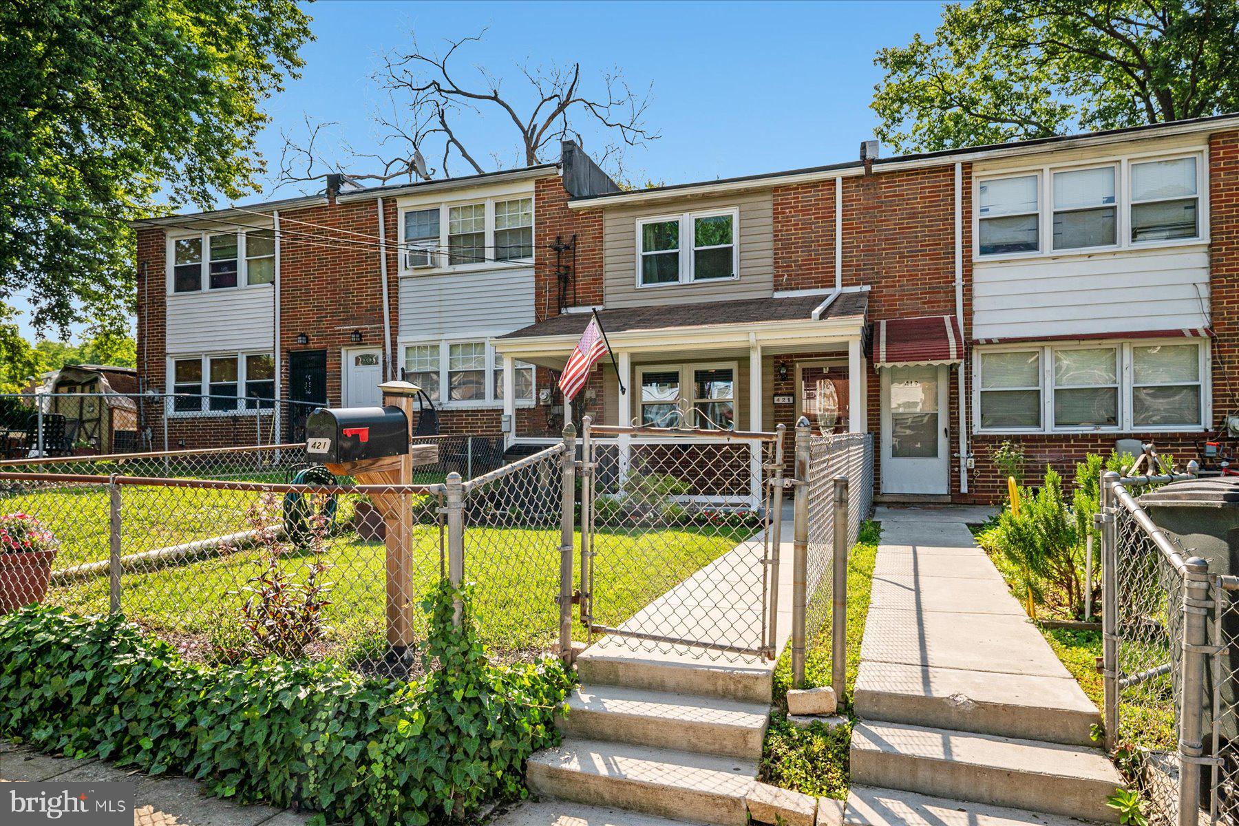 421 BURBANK COURT