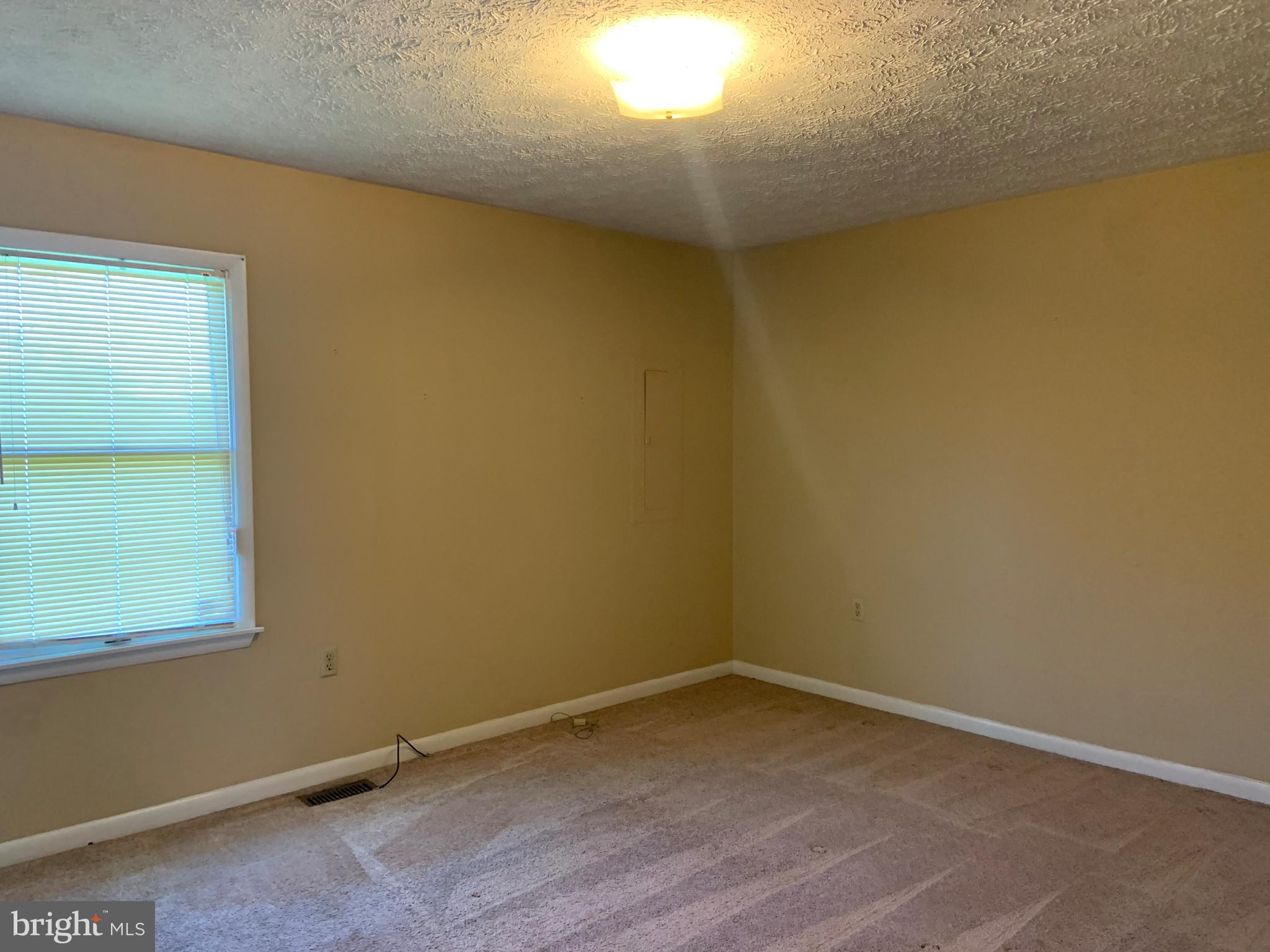 HOMESTEAD ACRES - Residential Lease