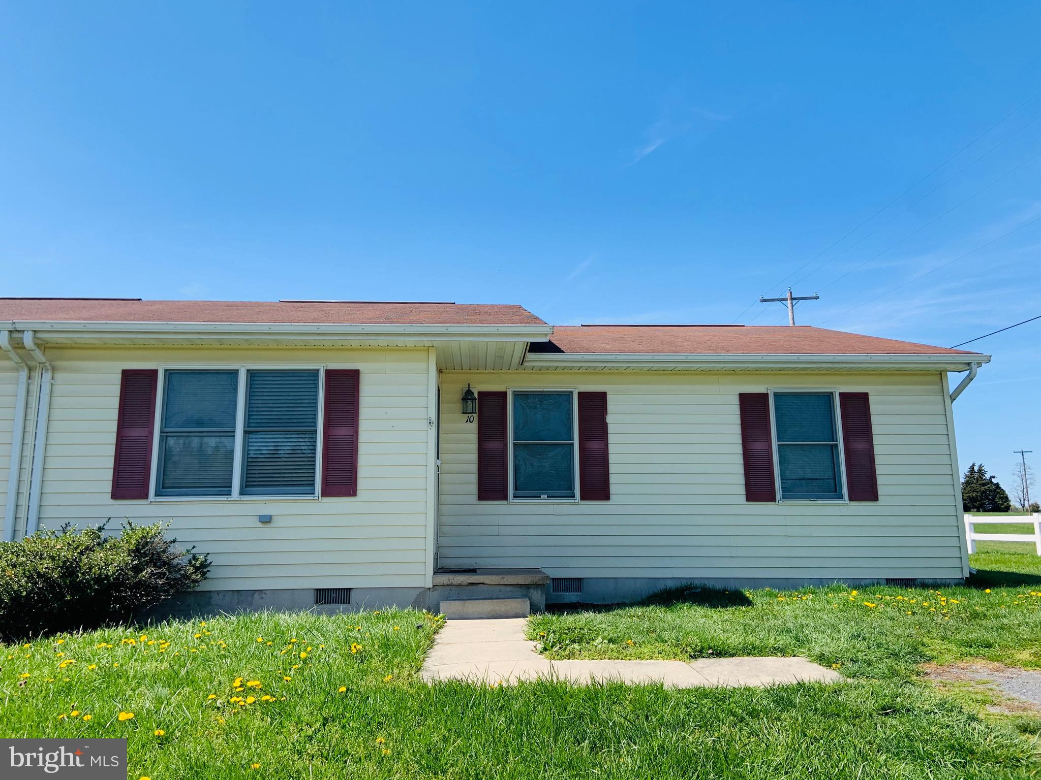 HOMESTEAD ACRES - Residential Lease