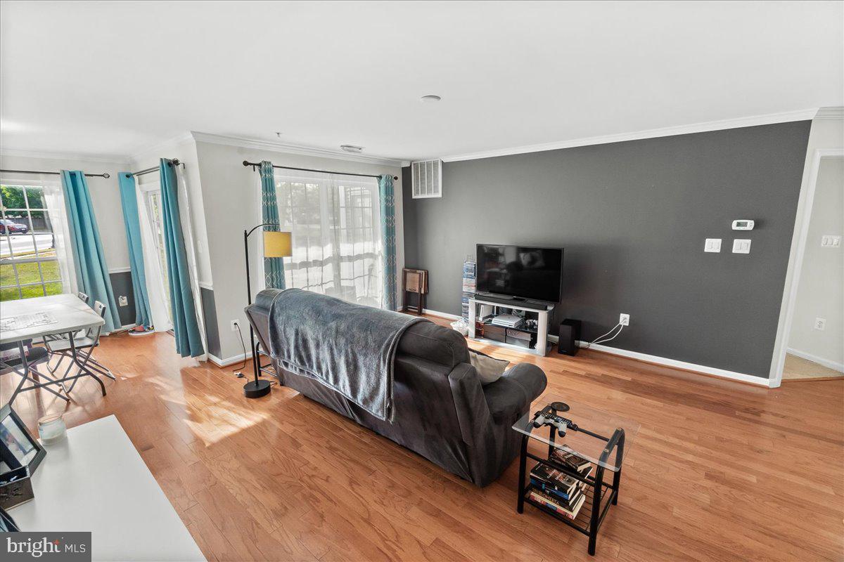 BALLENGER POINTE - Residential