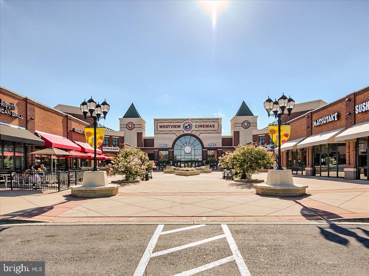 BALLENGER POINTE - Residential