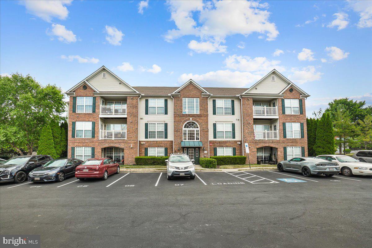 BALLENGER POINTE - Residential