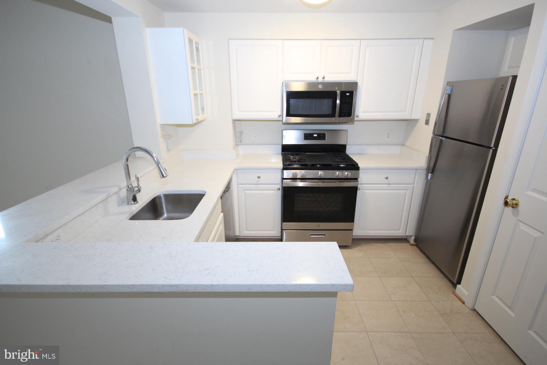 WINDSOR PLAZA - Residential