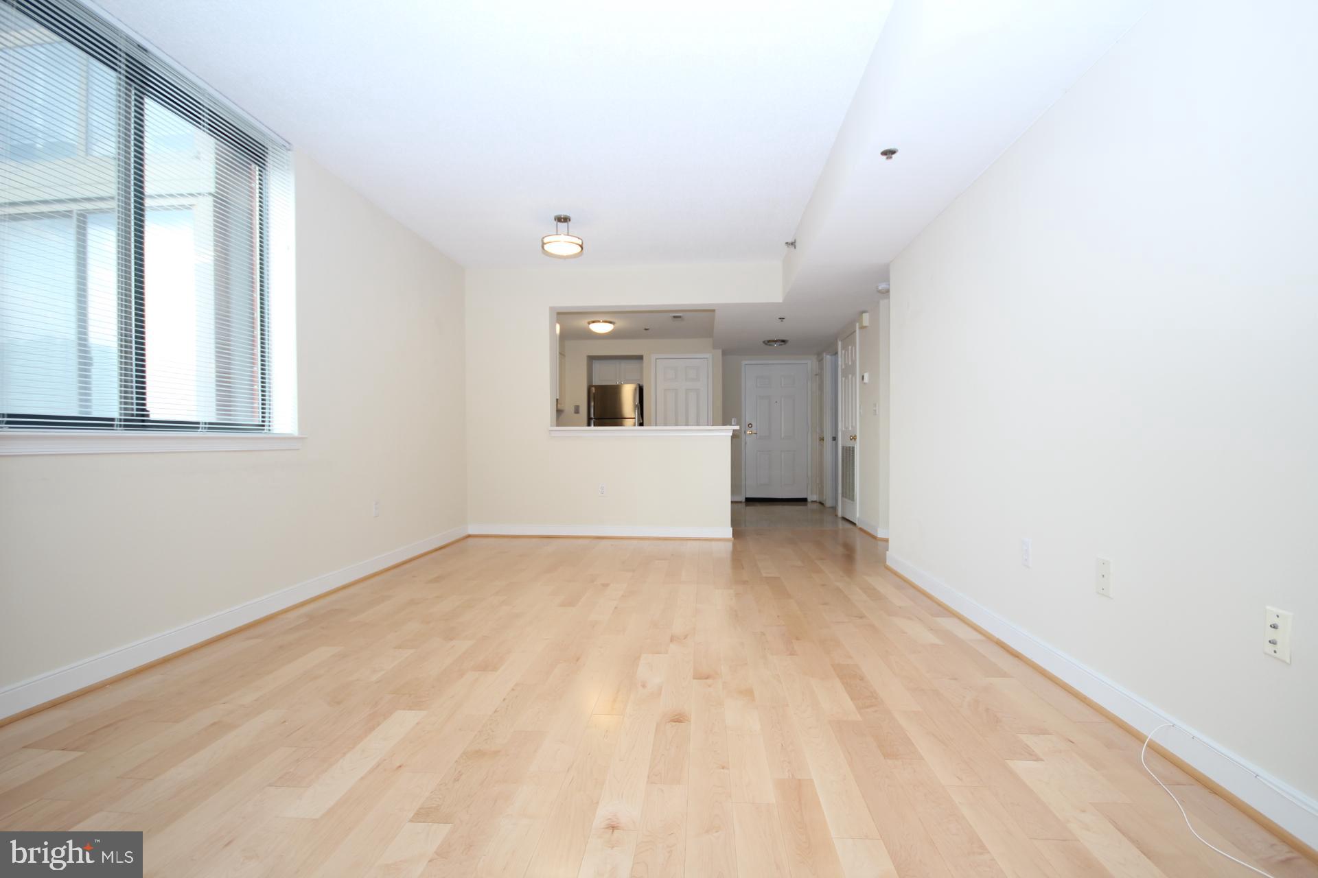 WINDSOR PLAZA - Residential