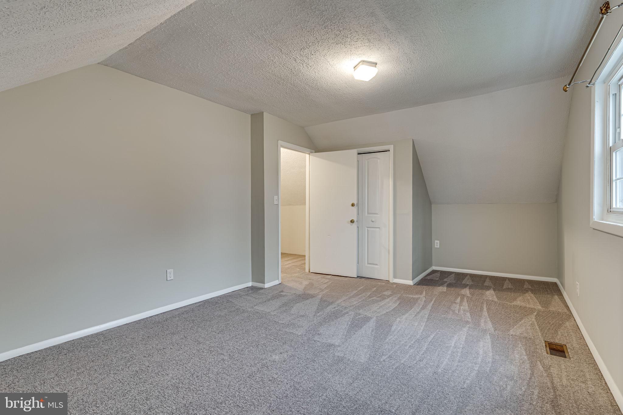 ST CHARLES - CARRINGTON - Residential