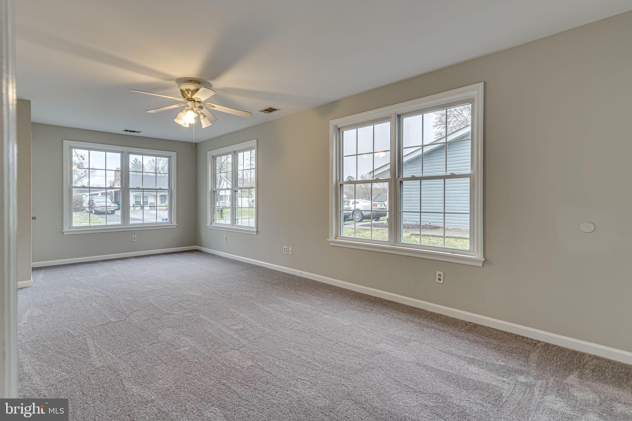 ST CHARLES - CARRINGTON - Residential