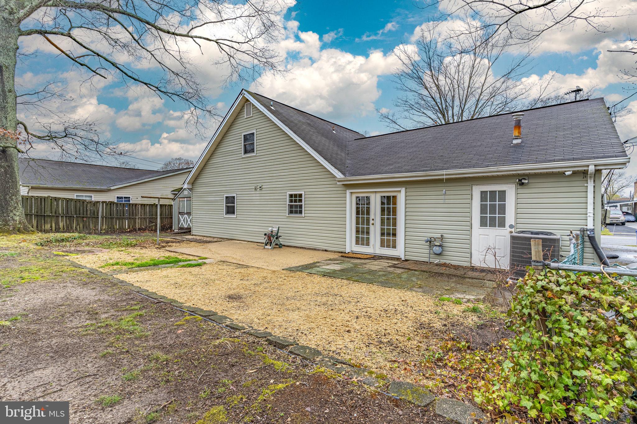 ST CHARLES - CARRINGTON - Residential