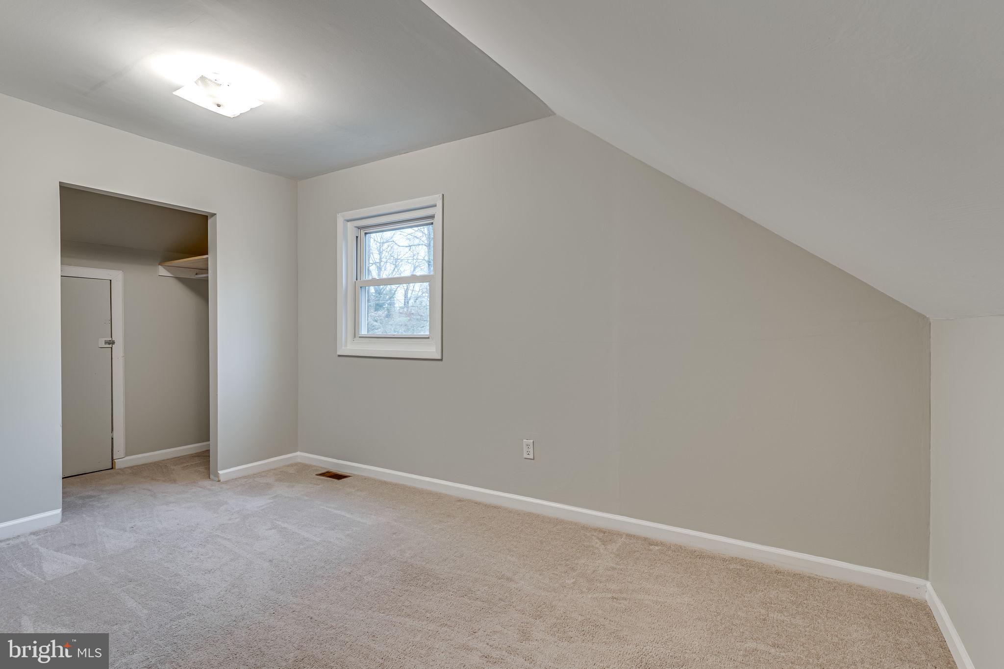 ST CHARLES - CARRINGTON - Residential