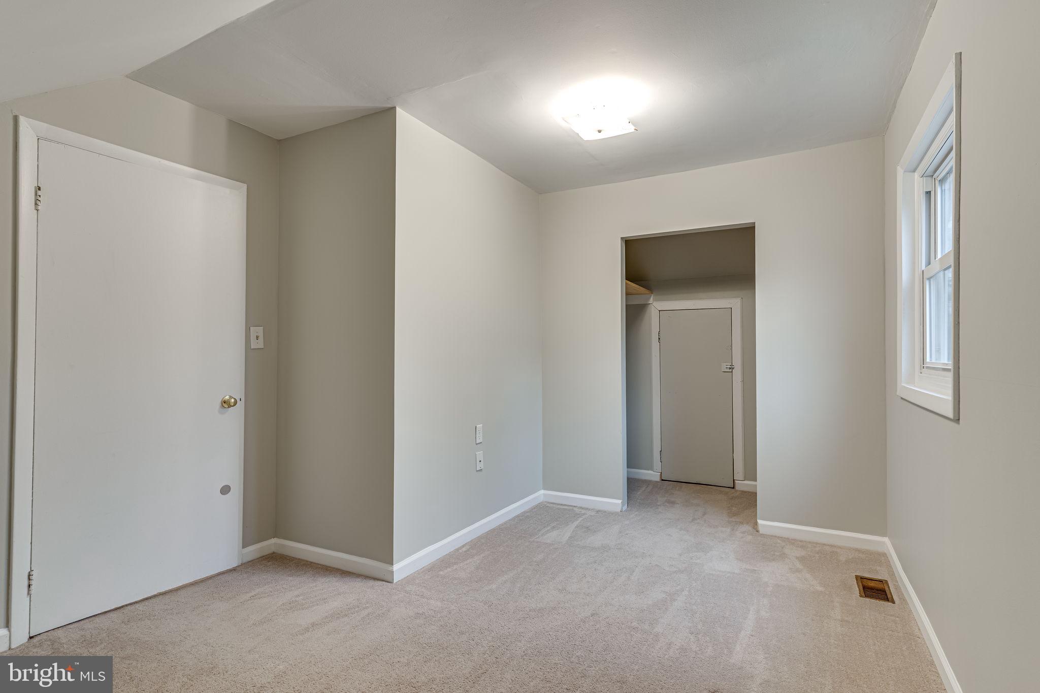 ST CHARLES - CARRINGTON - Residential