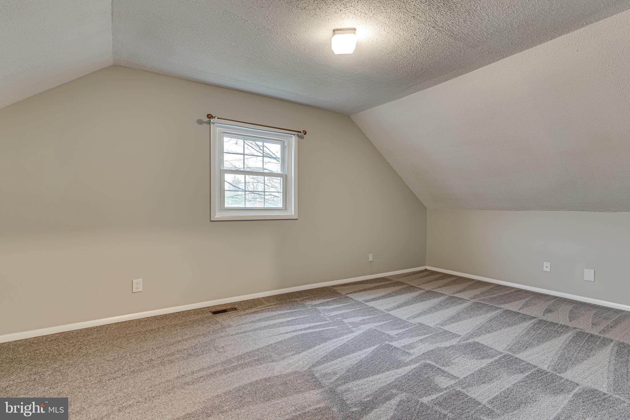 ST CHARLES - CARRINGTON - Residential