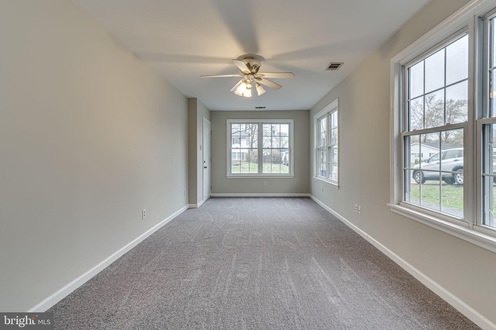 ST CHARLES - CARRINGTON - Residential