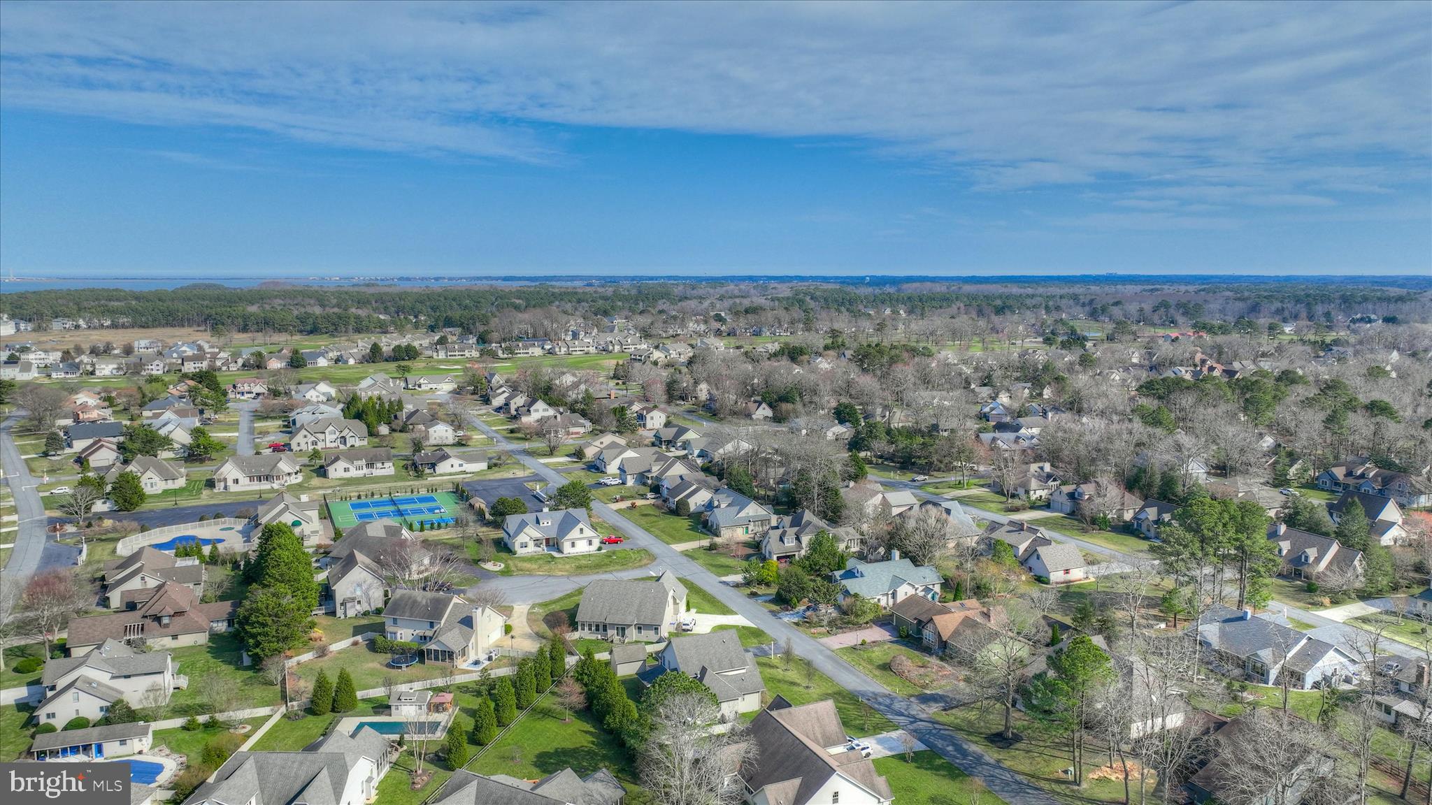 BAY COLONY - Residential