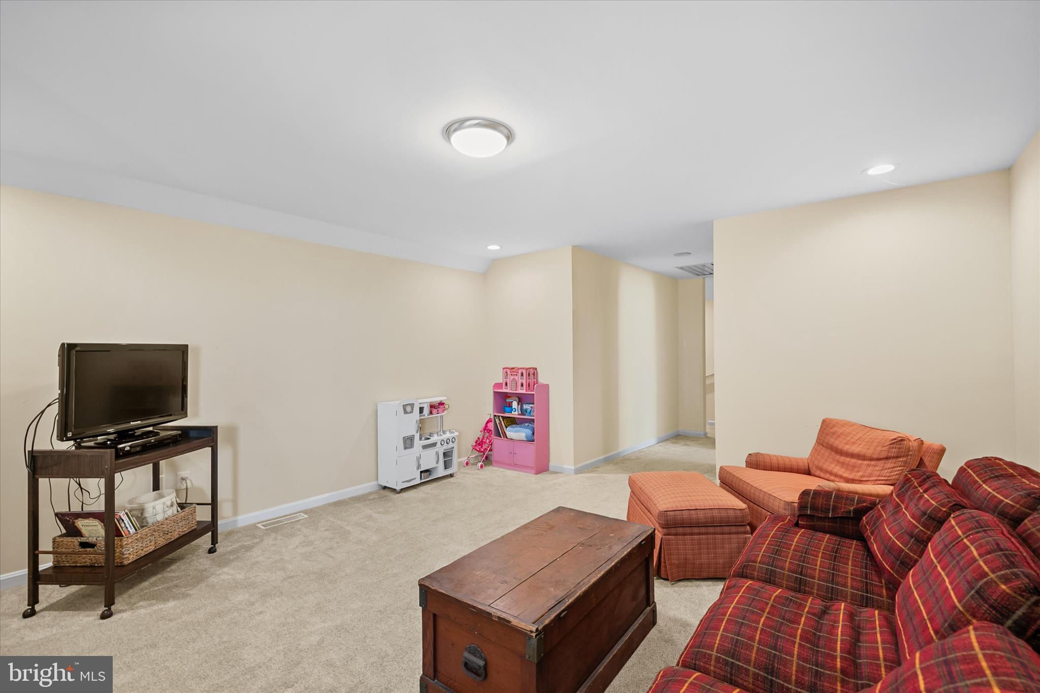 BAY COLONY - Residential