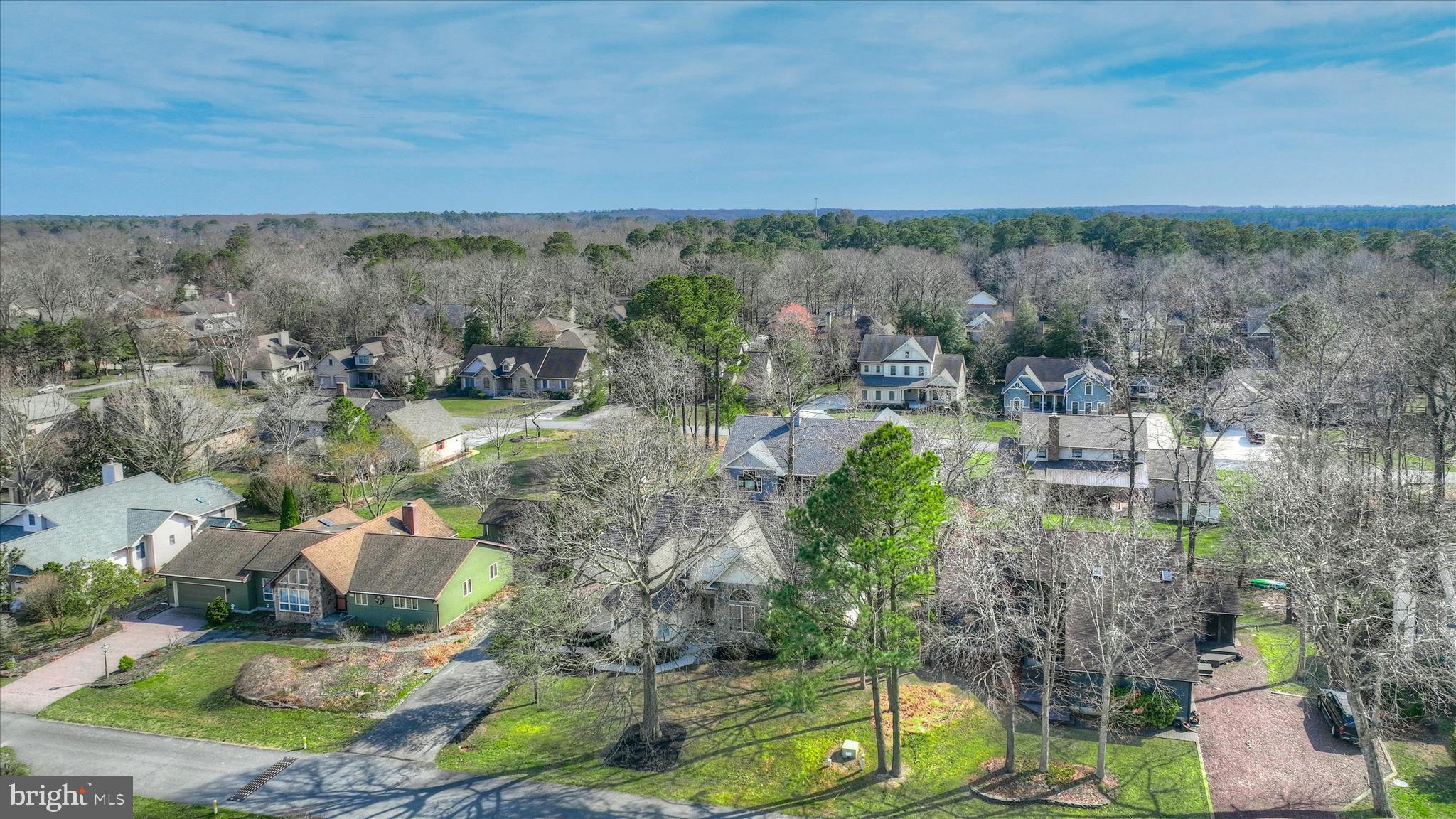 BAY COLONY - Residential