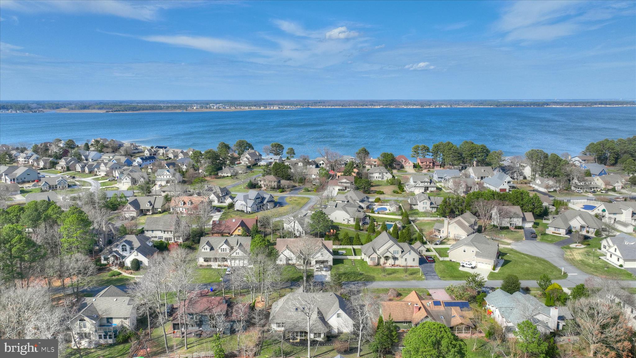 BAY COLONY - Residential