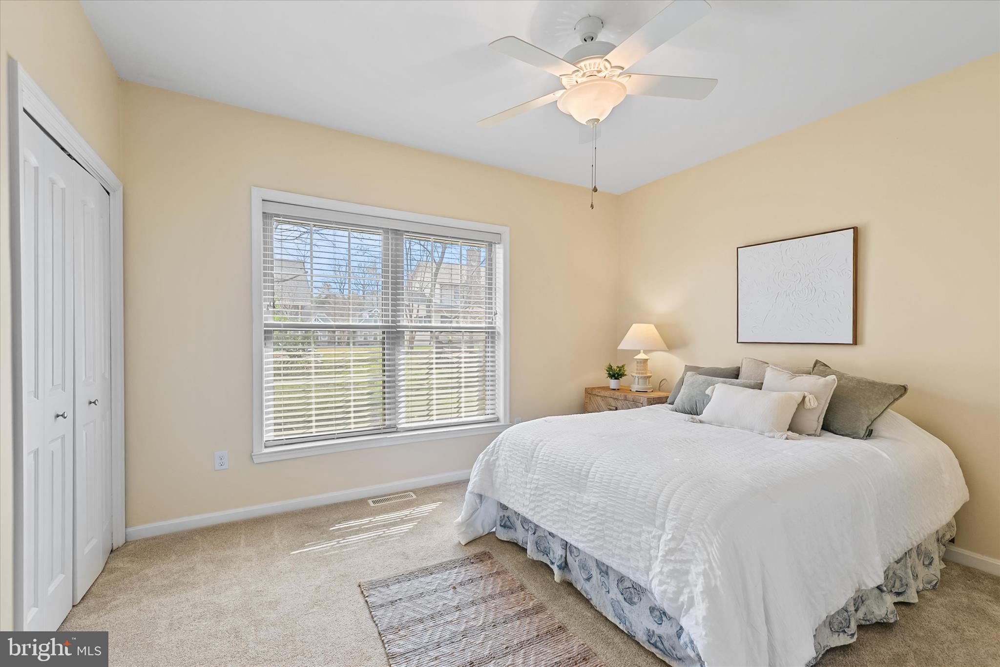 BAY COLONY - Residential