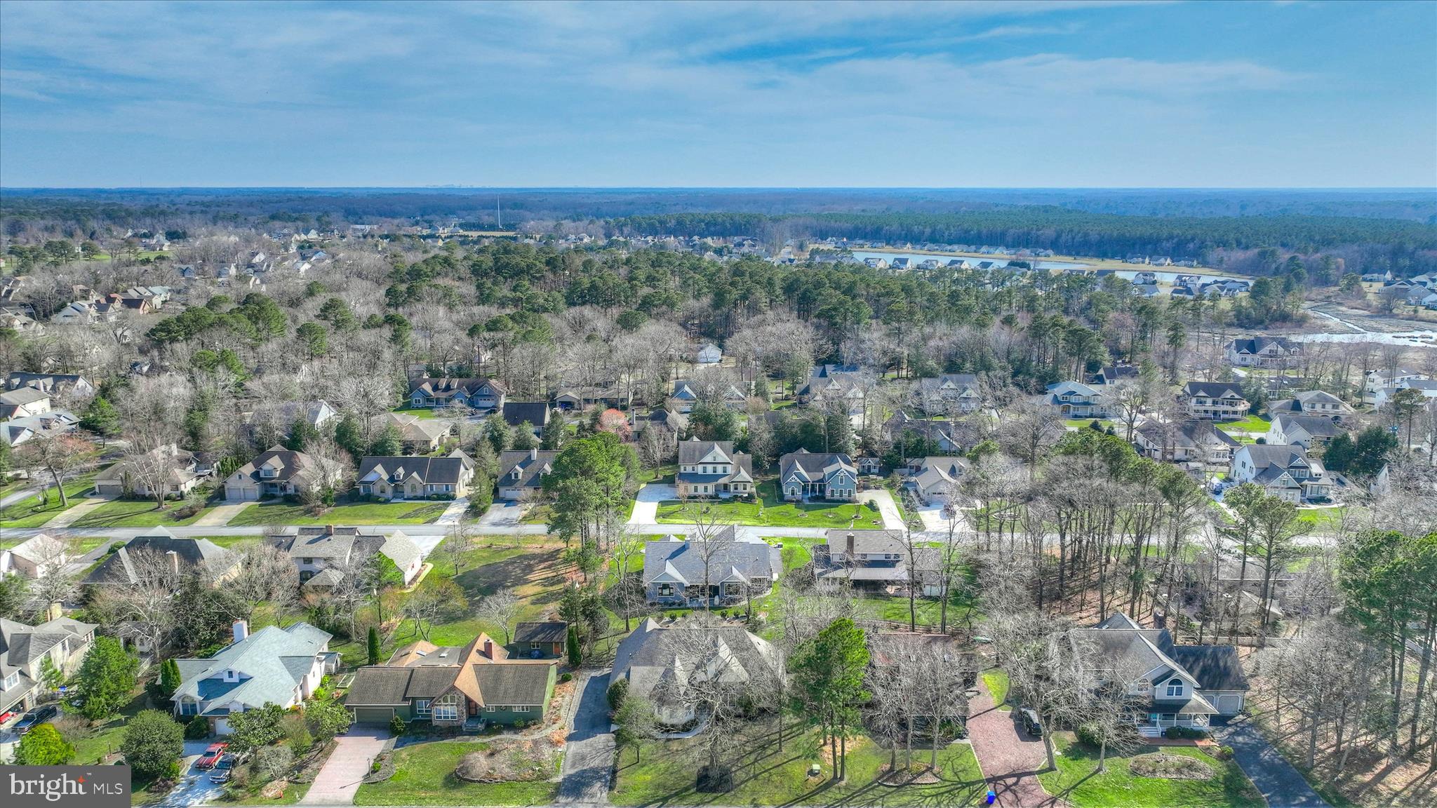 BAY COLONY - Residential