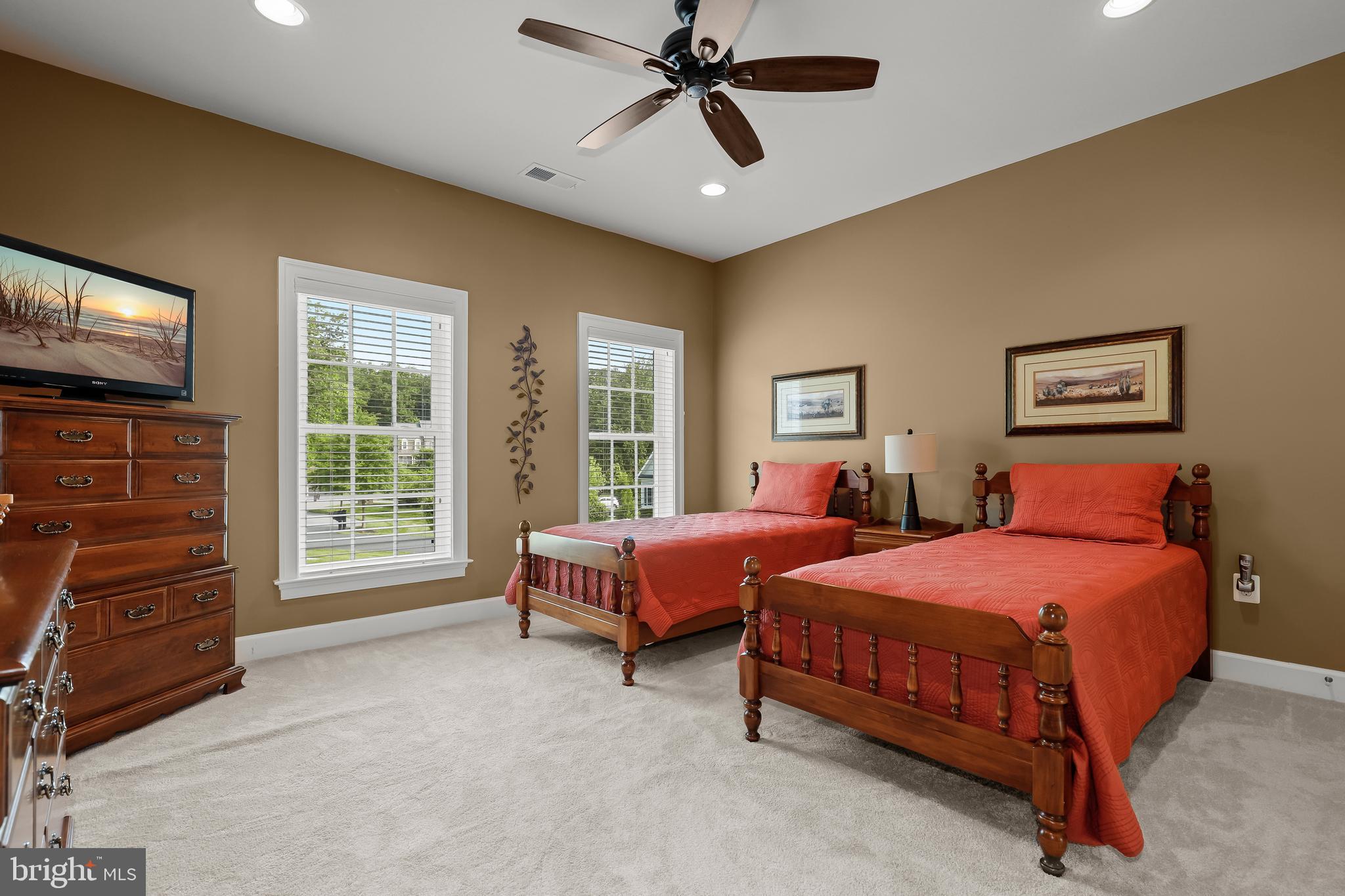 LONG MEADOWS AT DAVIS MILL - Residential