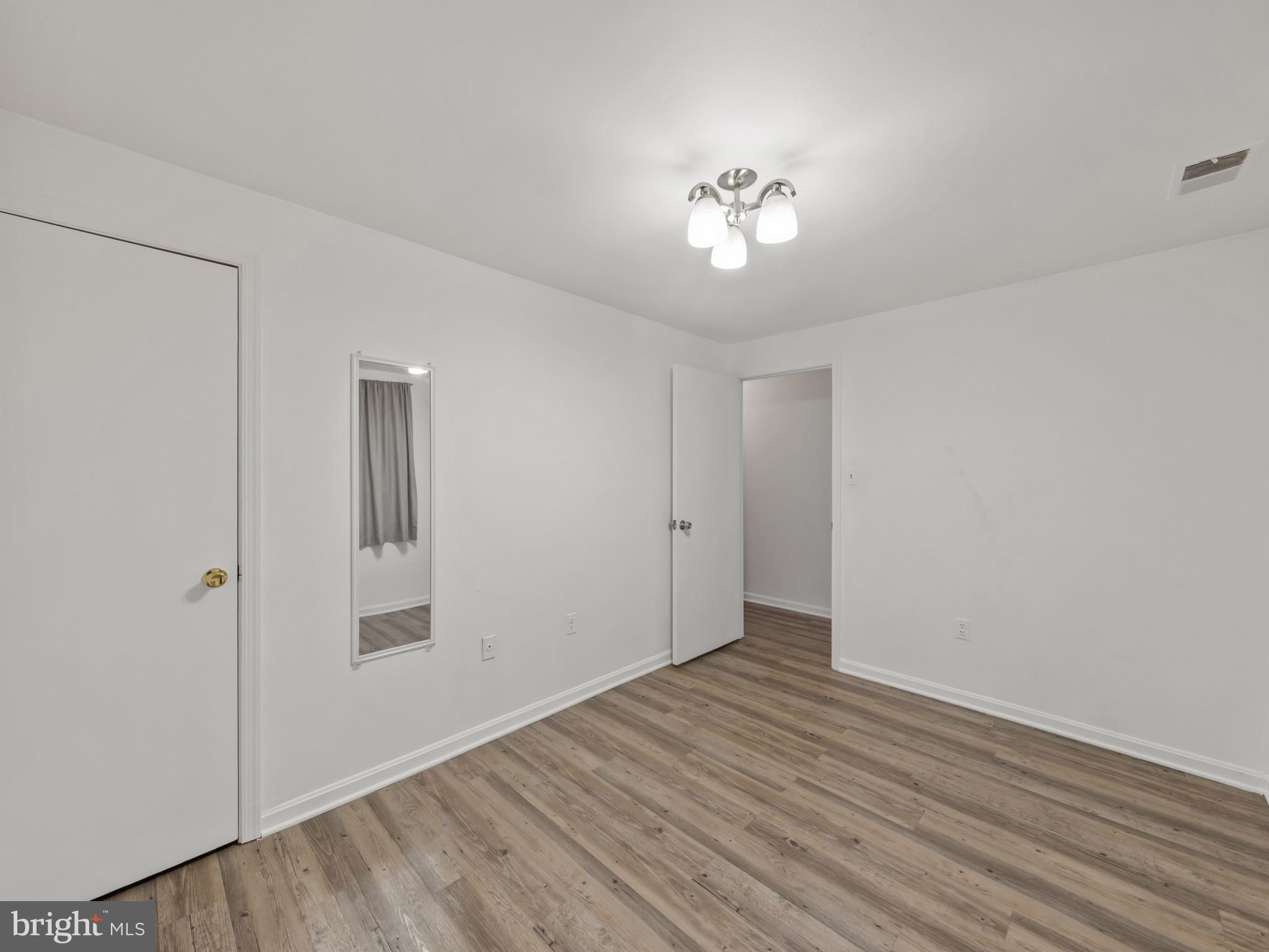 WESTLAKE TERRACE - Residential Lease