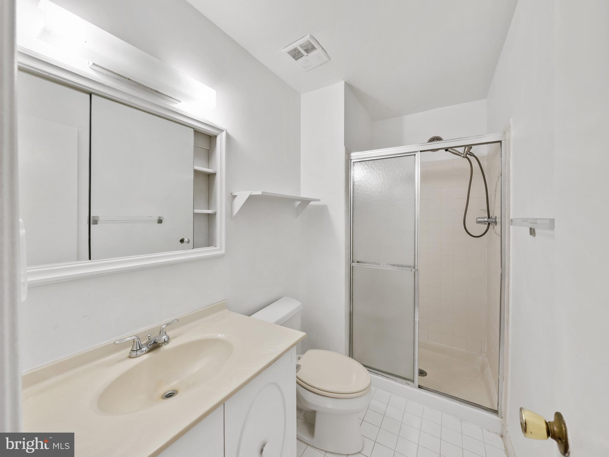 WESTLAKE TERRACE - Residential Lease