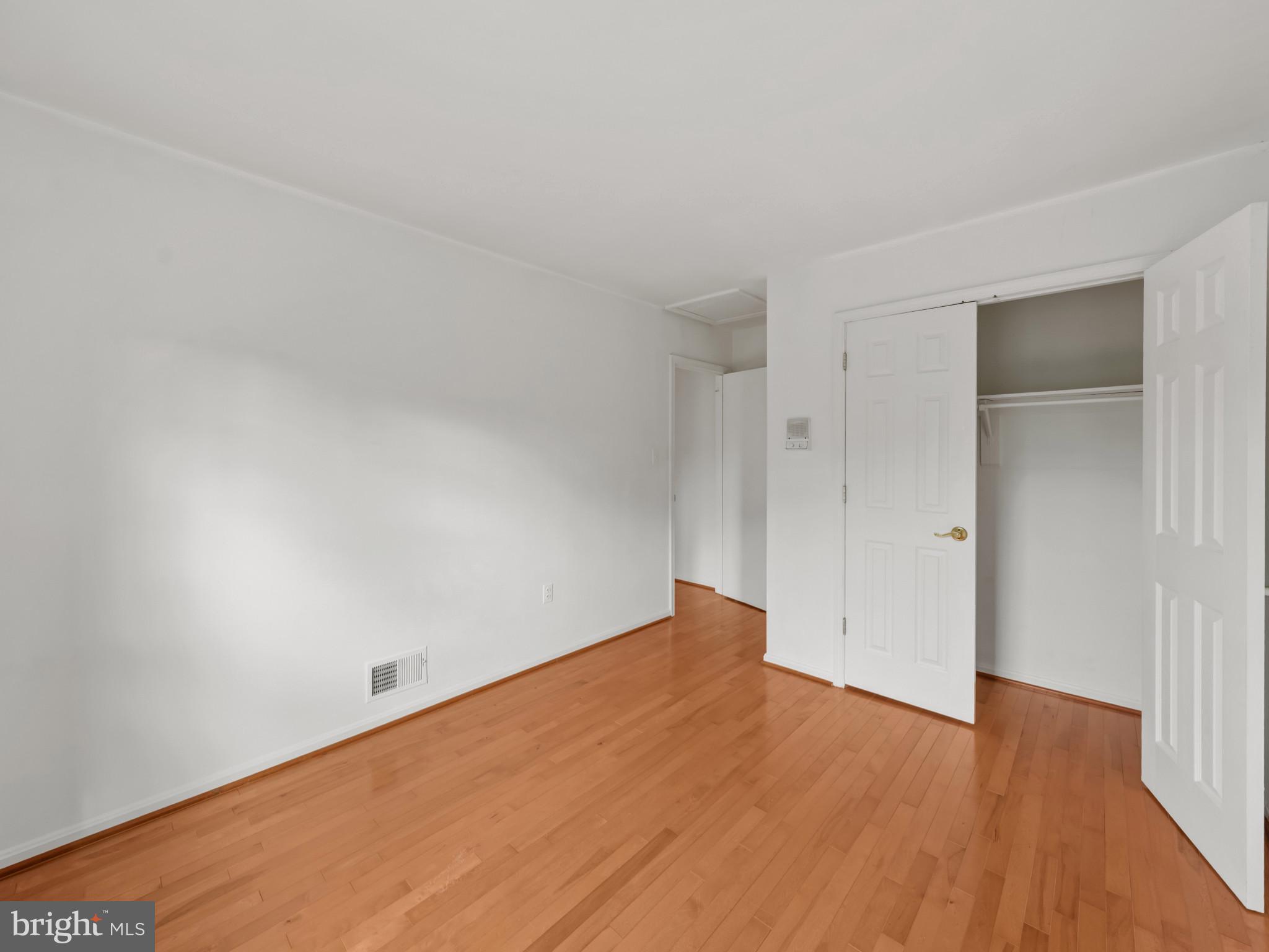 WESTLAKE TERRACE - Residential Lease