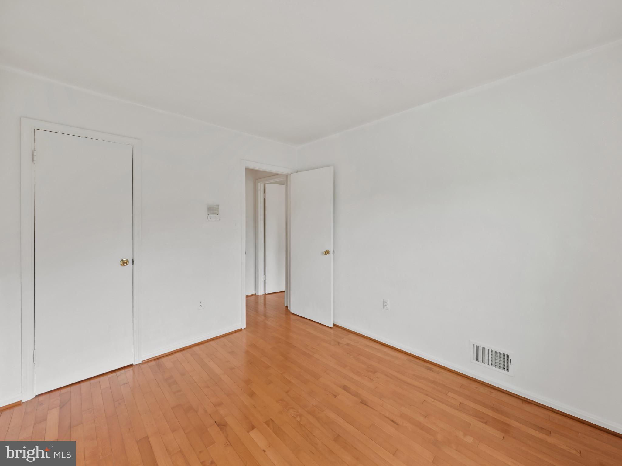 WESTLAKE TERRACE - Residential Lease