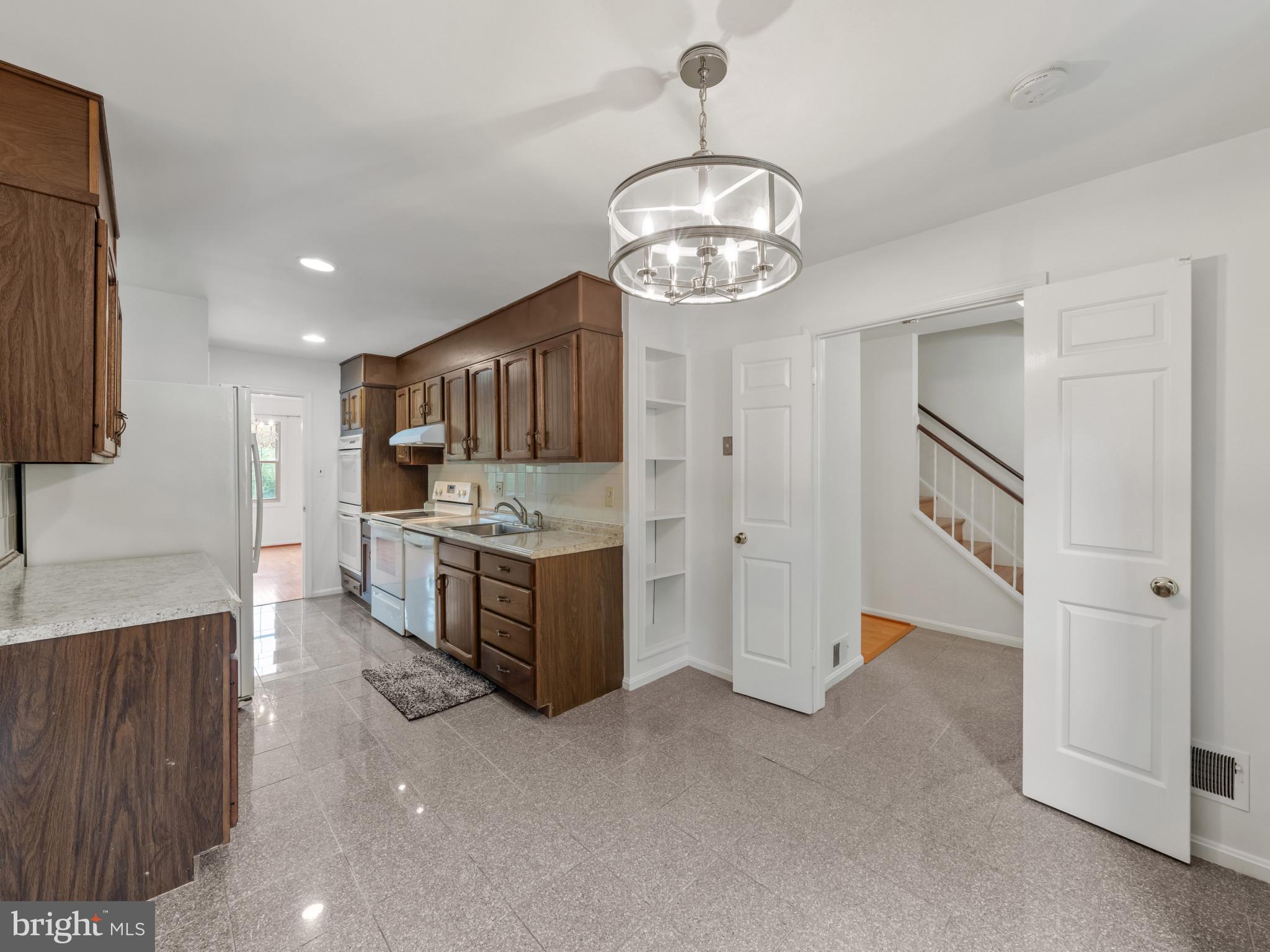 7654 WESTLAKE TERRACE 85