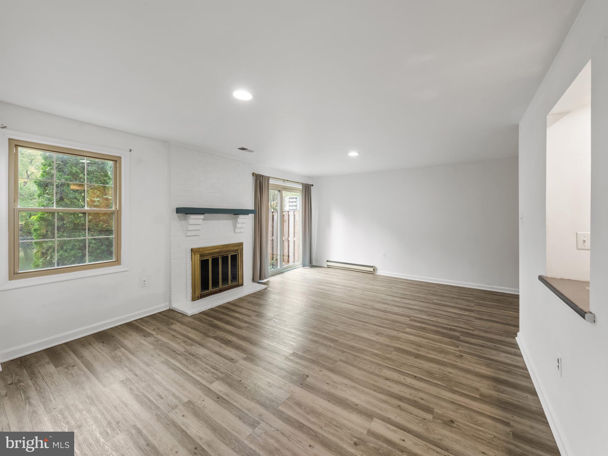 WESTLAKE TERRACE - Residential Lease