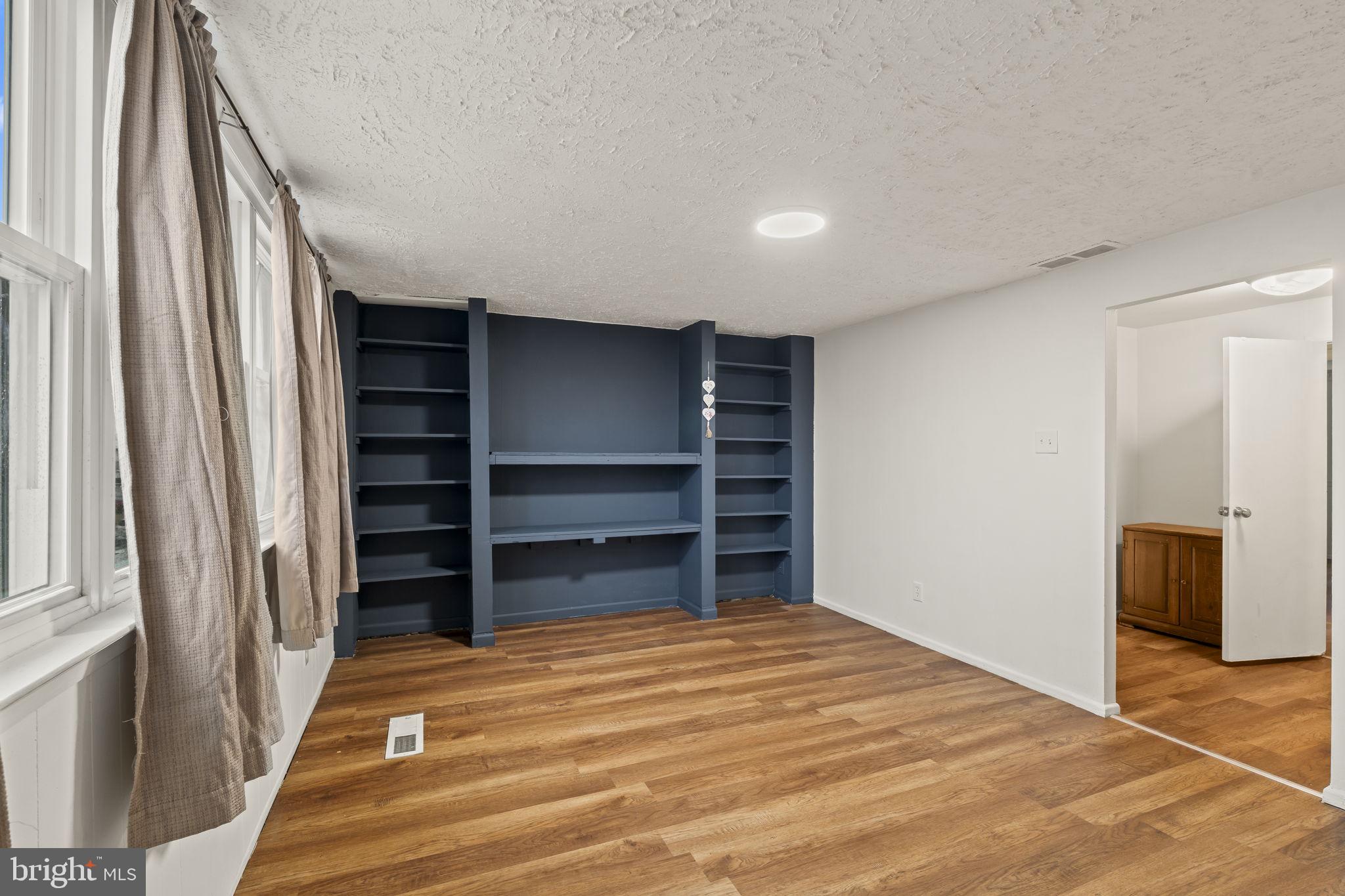 MILLBROOK - Residential