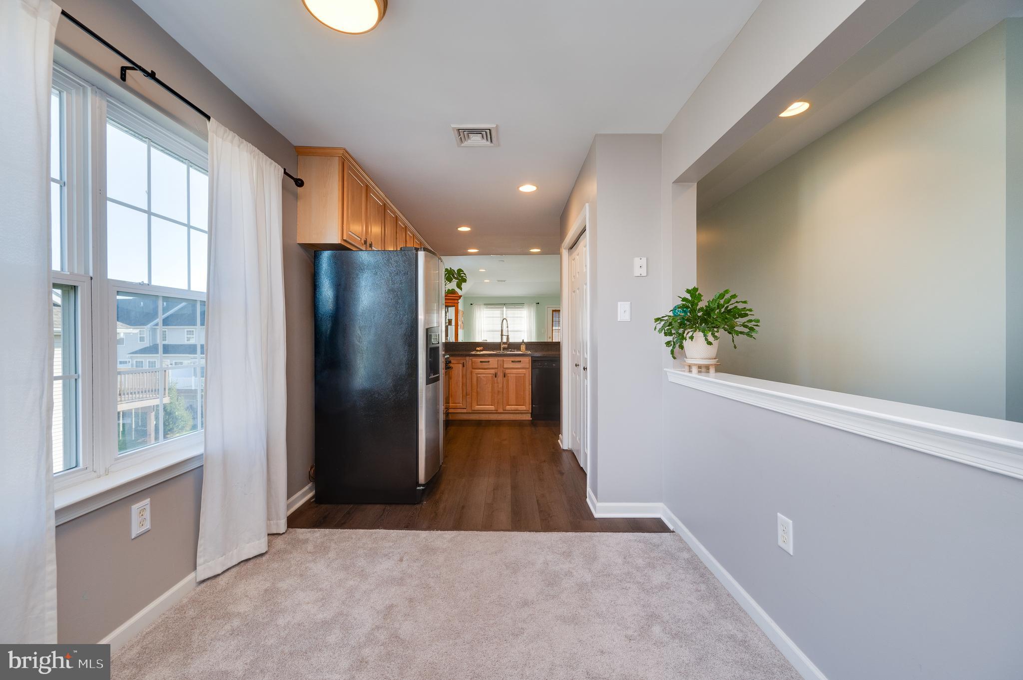 COUNTRY MEADOWS - Residential