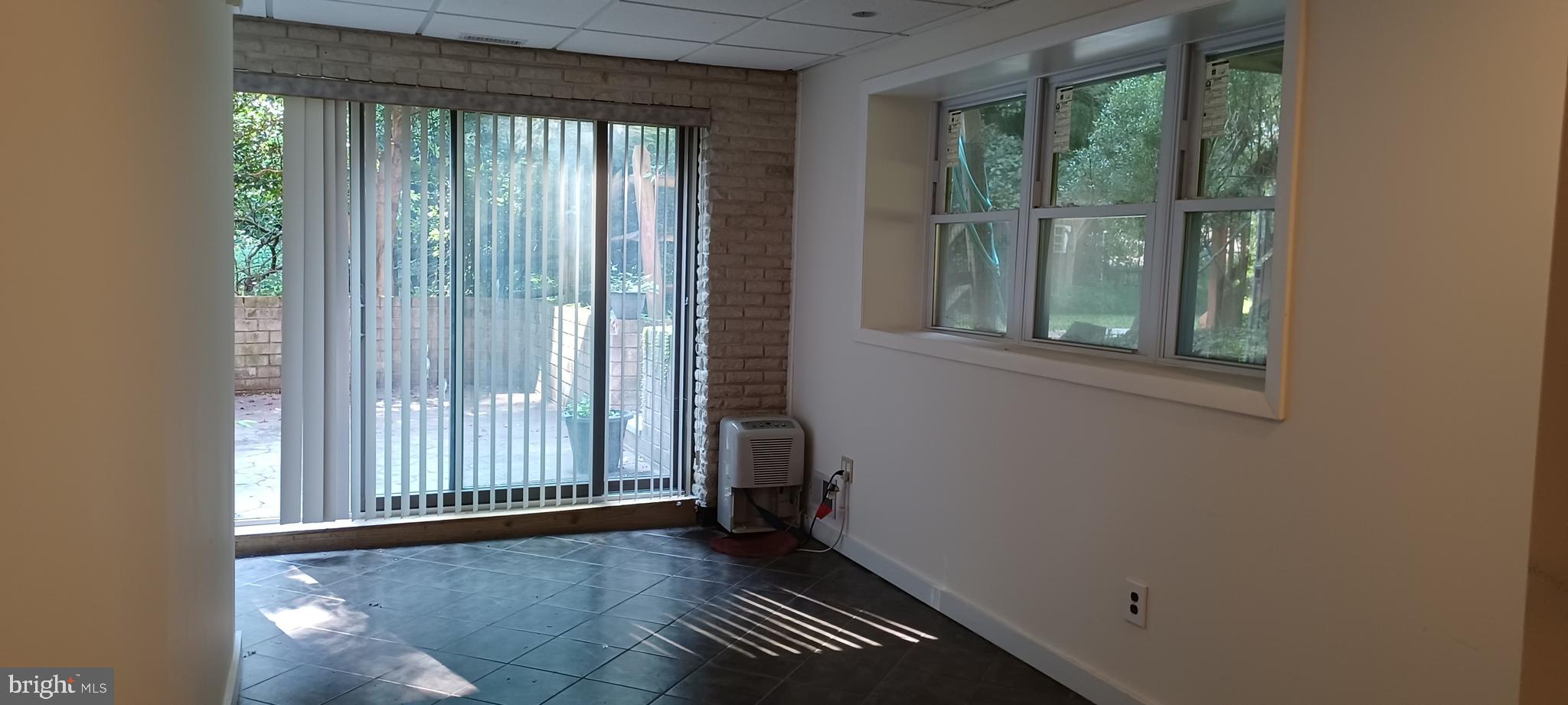 COLESVILLE PARK - Residential Lease