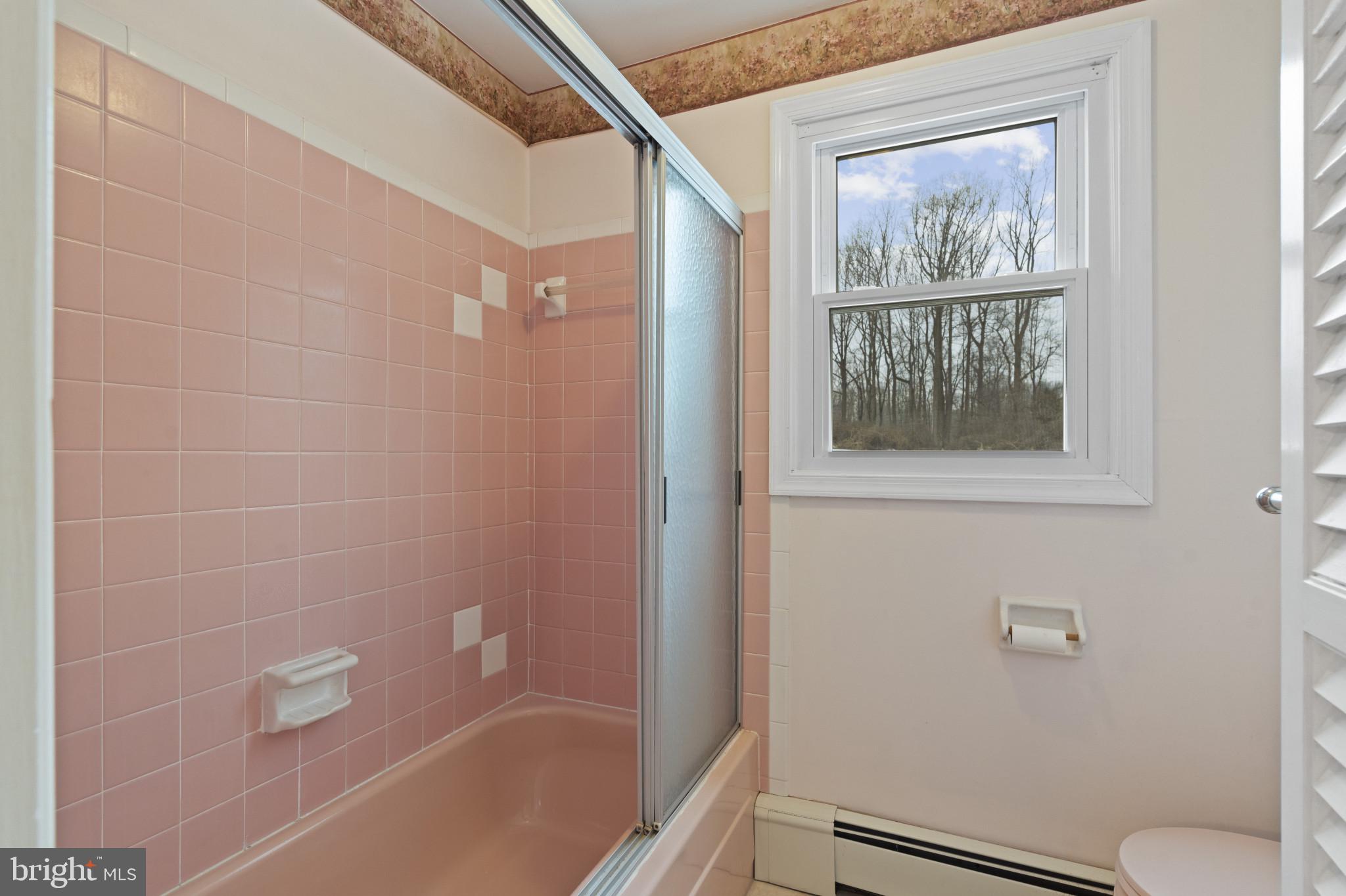 ASHBRIDGE FARMS - Residential