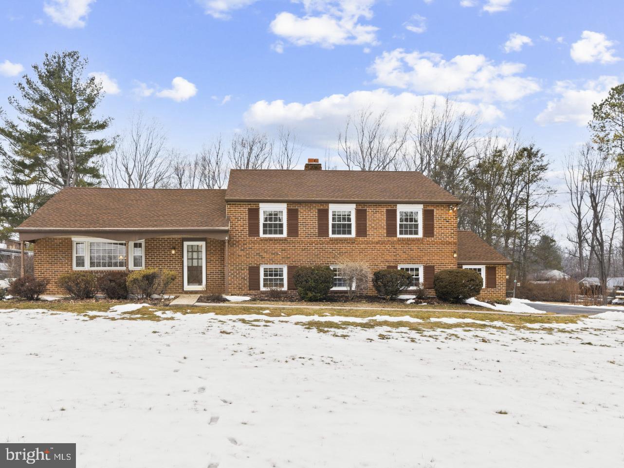 ASHBRIDGE FARMS - Residential