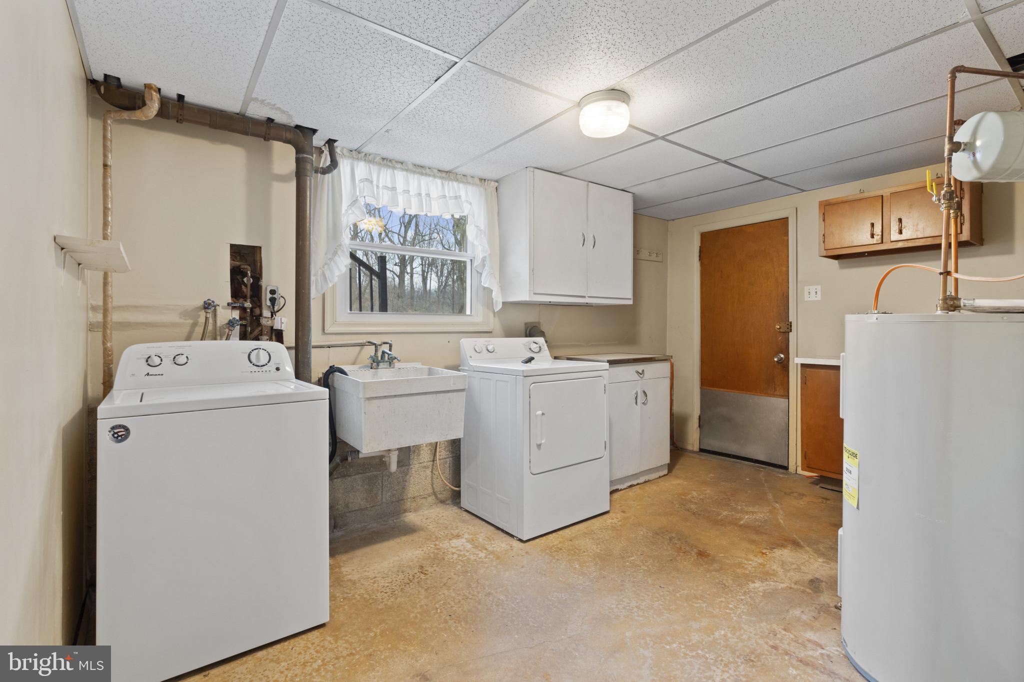 ASHBRIDGE FARMS - Residential