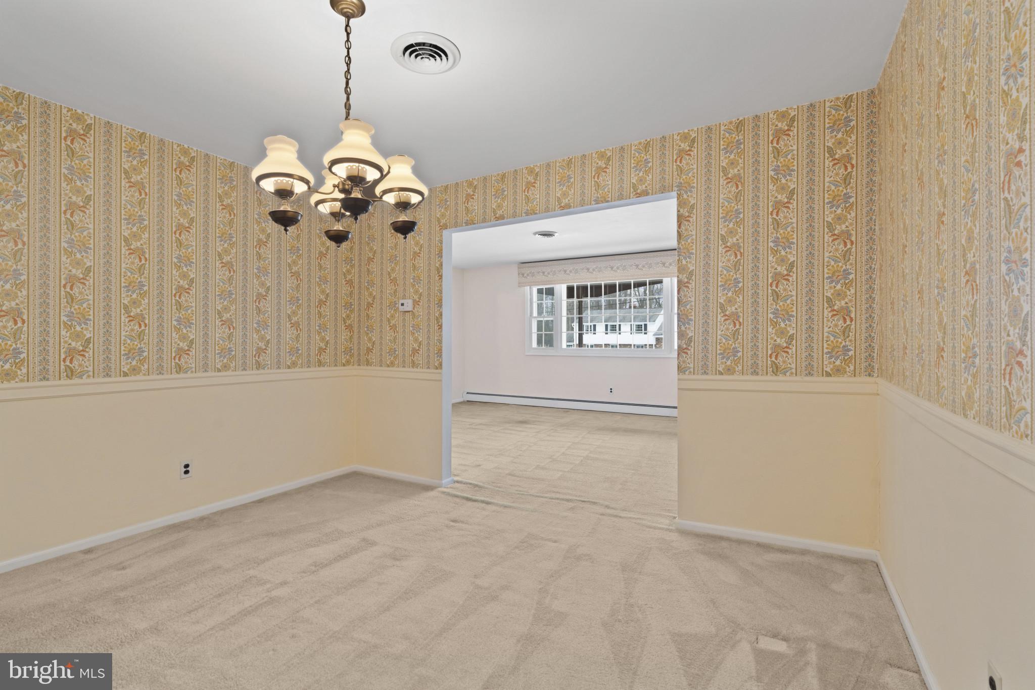 ASHBRIDGE FARMS - Residential