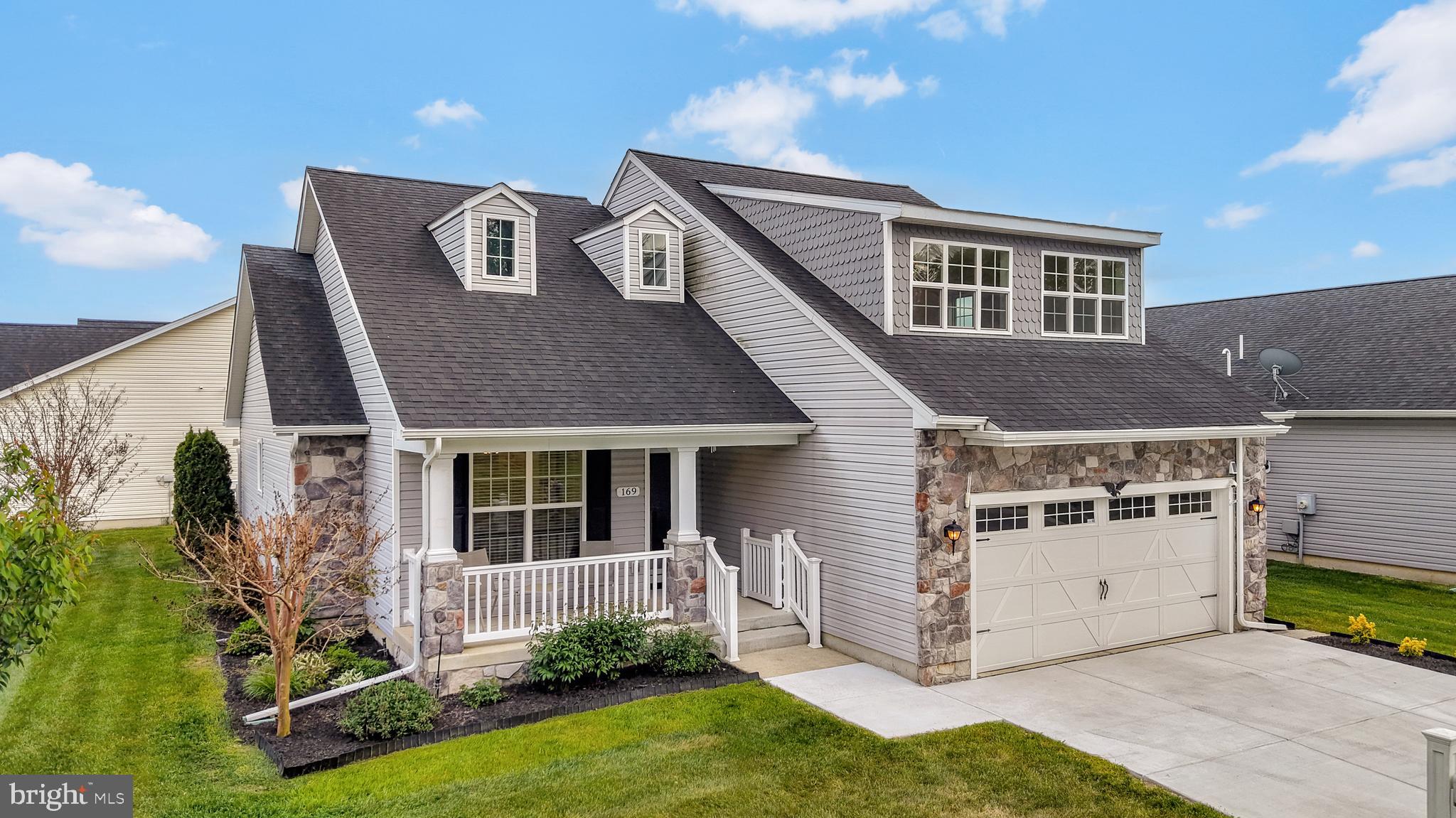 169 WINDING CARRIAGE LANE