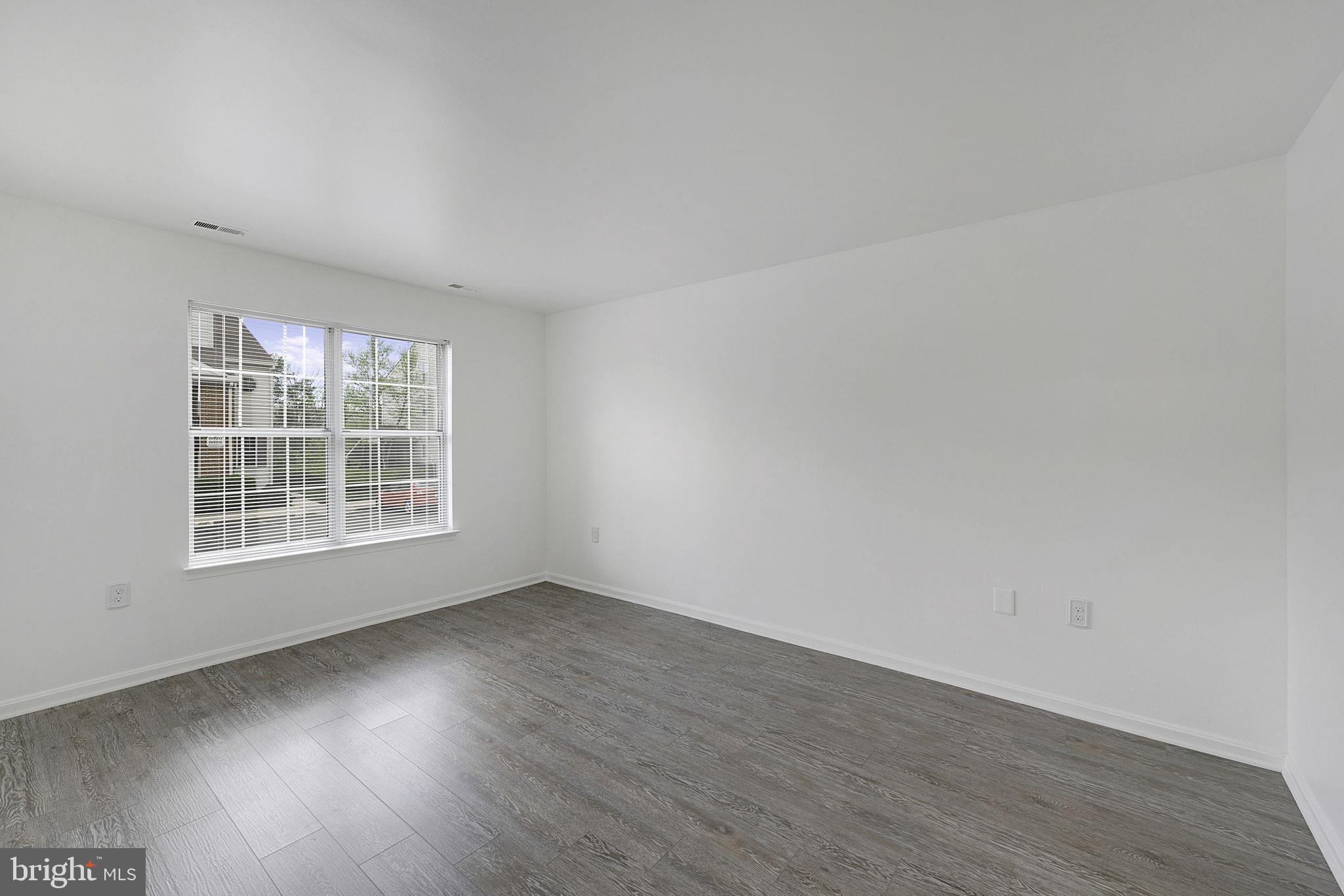 ROLLINGWOOD - Residential