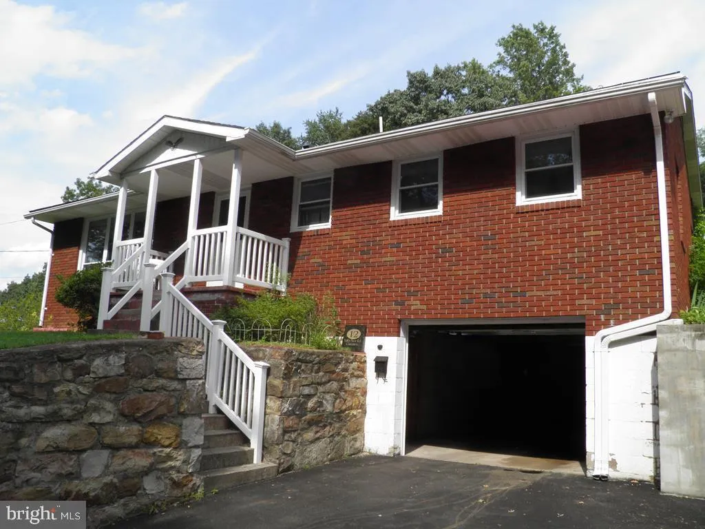 12 Valley View Road, Lock Haven, PA 17745