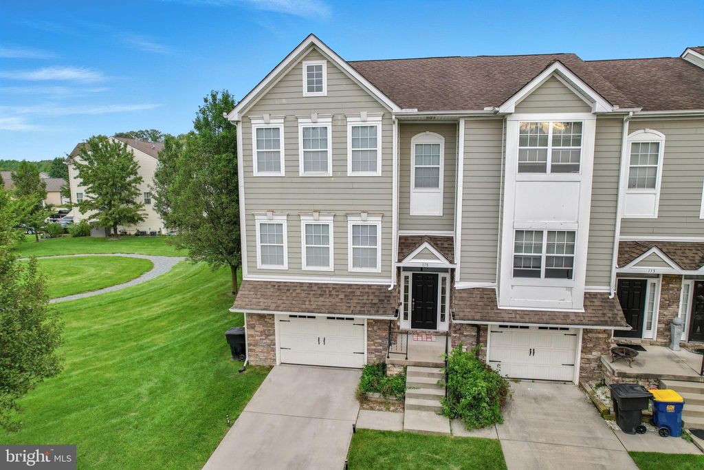Photo of 175 Lexington Place, DOVER, DE 19901 (MLS # DEKT2041374)