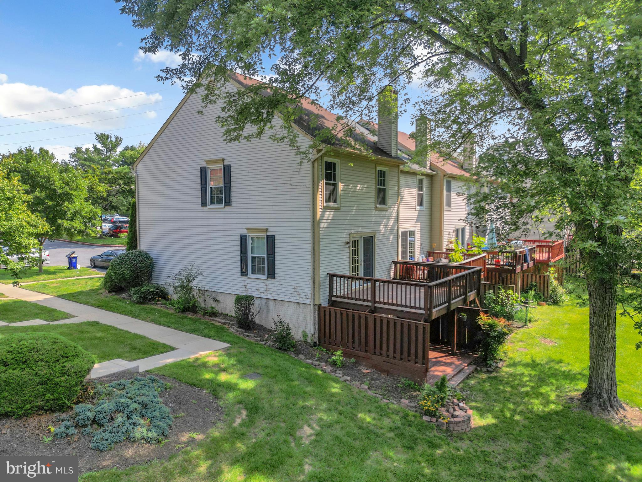 8847 MANAHAN DRIVE