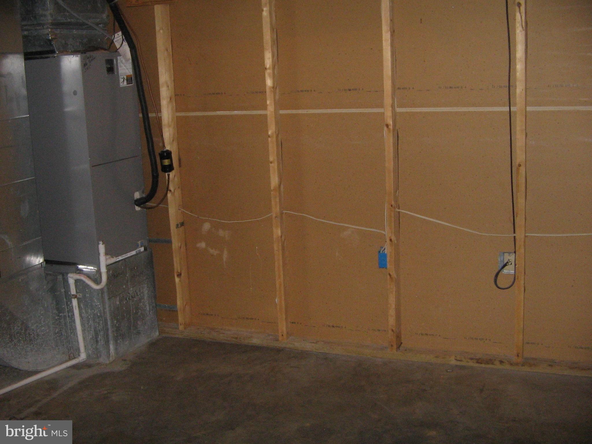 PINECREST - Residential Lease