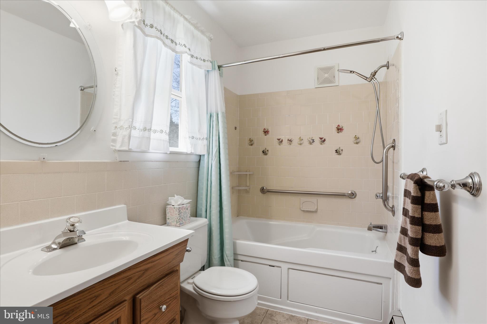 EDWARDS - Residential