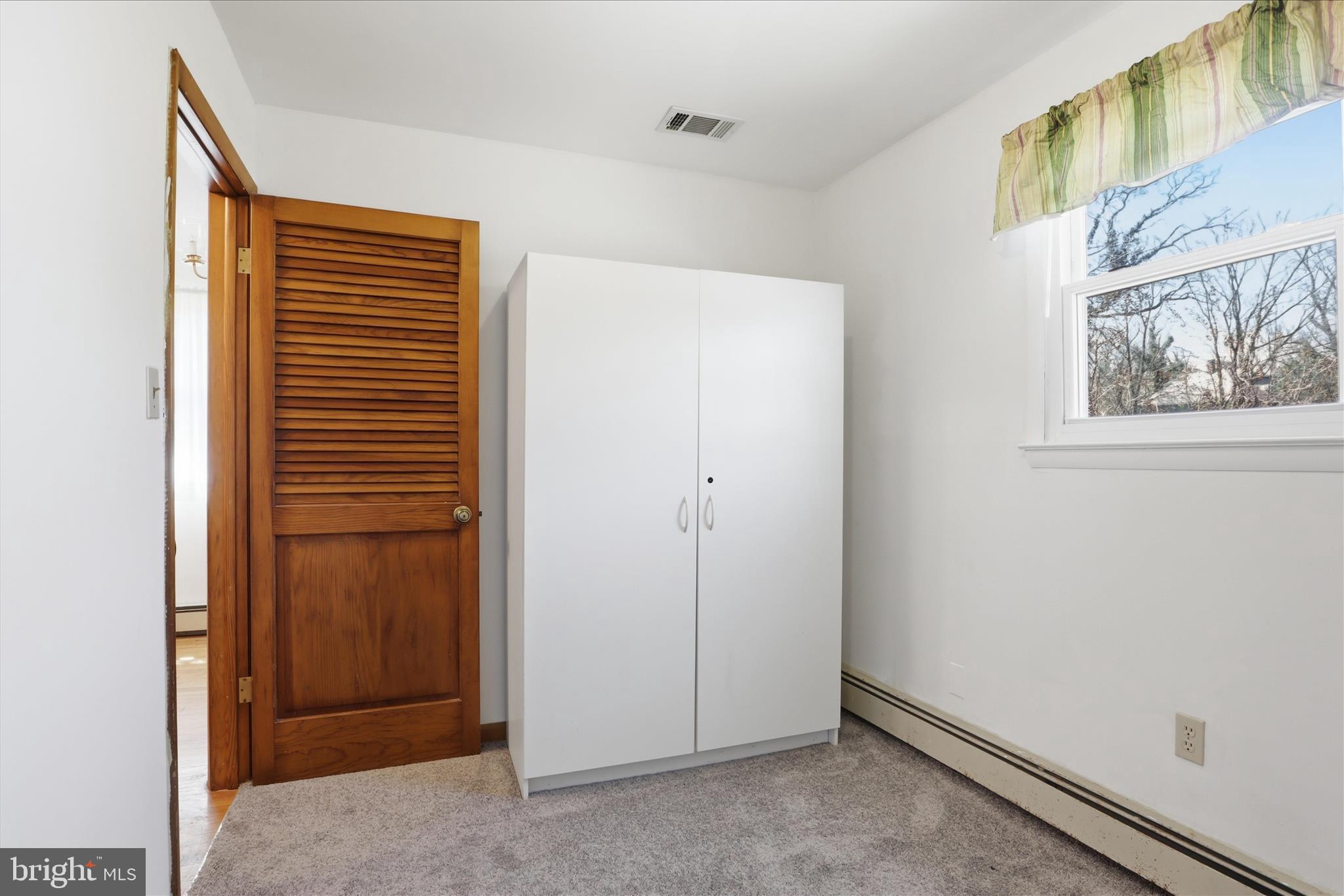 EDWARDS - Residential