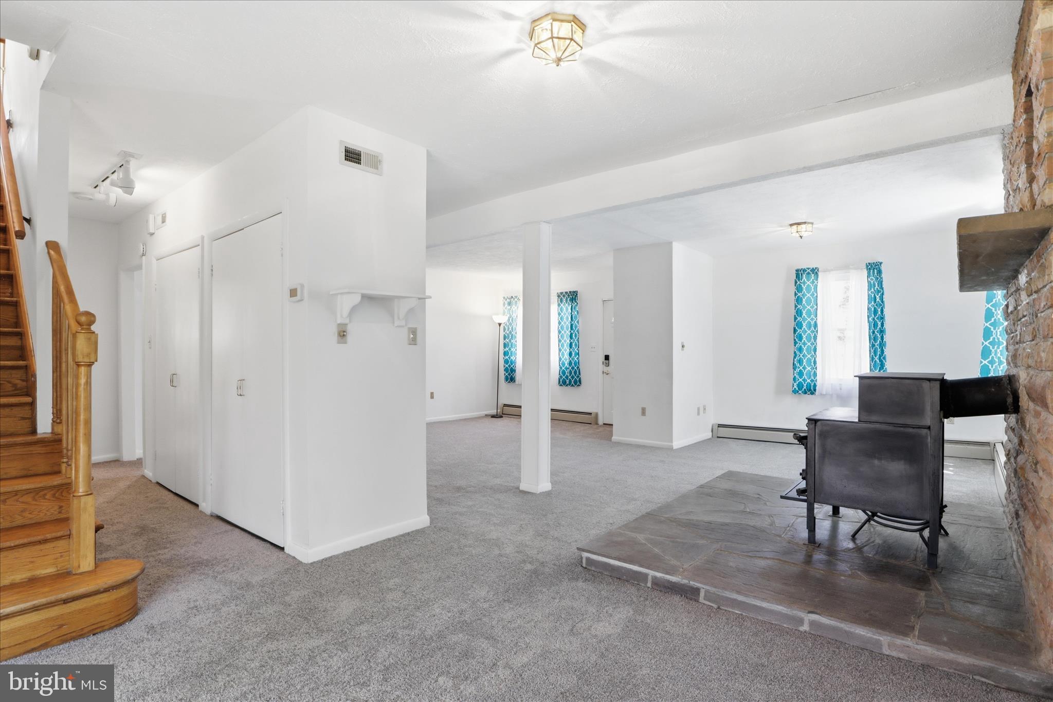 EDWARDS - Residential