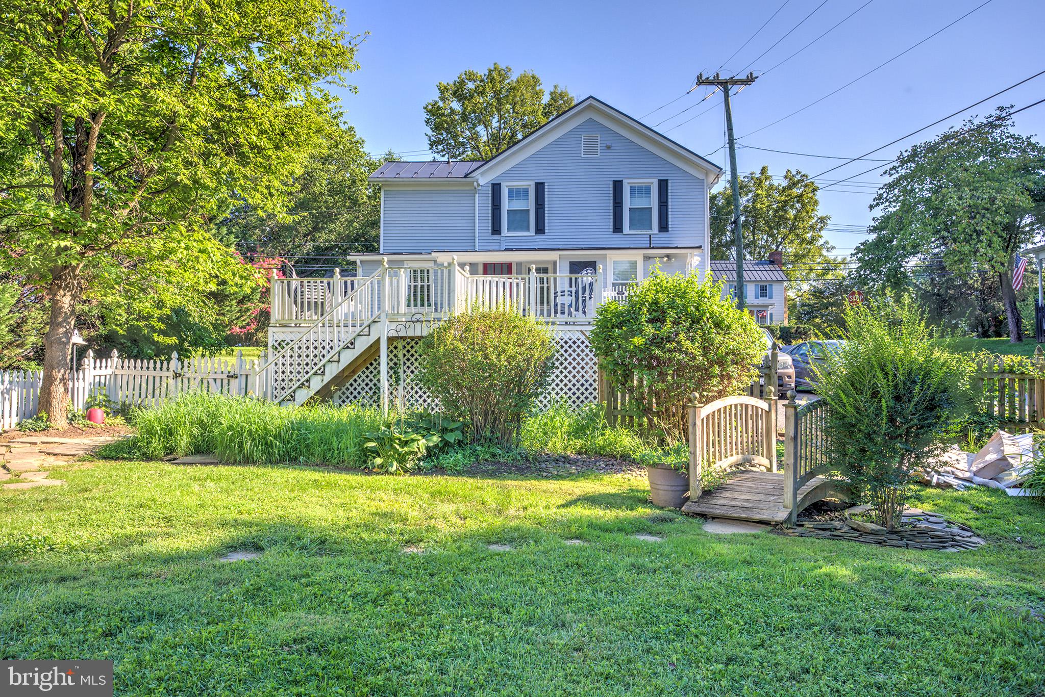303 E. COLONIAL HIGHWAY