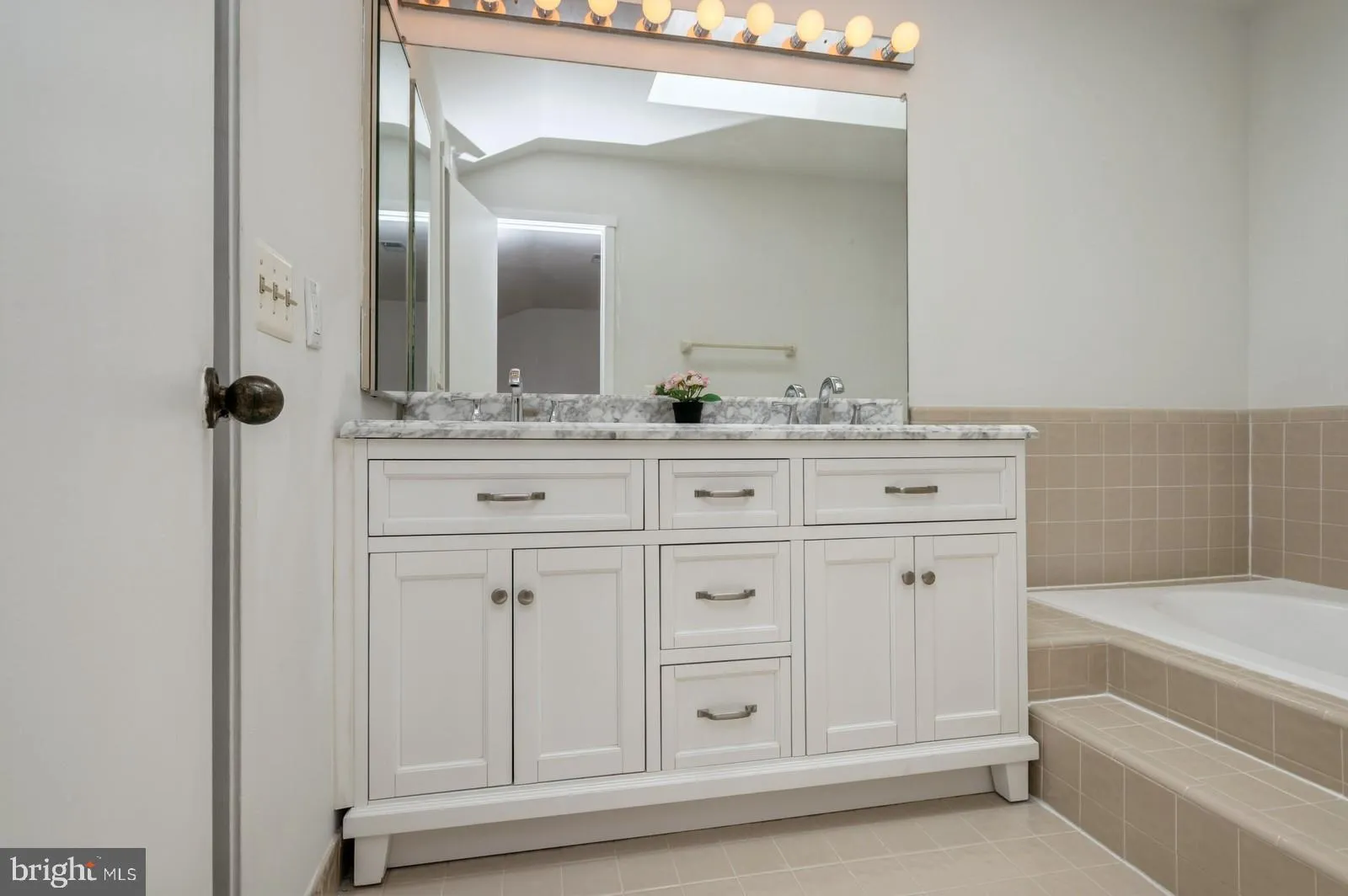 Princeton, New Jersey 08540, United States, 3 Bedrooms Bedrooms, ,3 BathroomsBathrooms,Residential,Active,131366