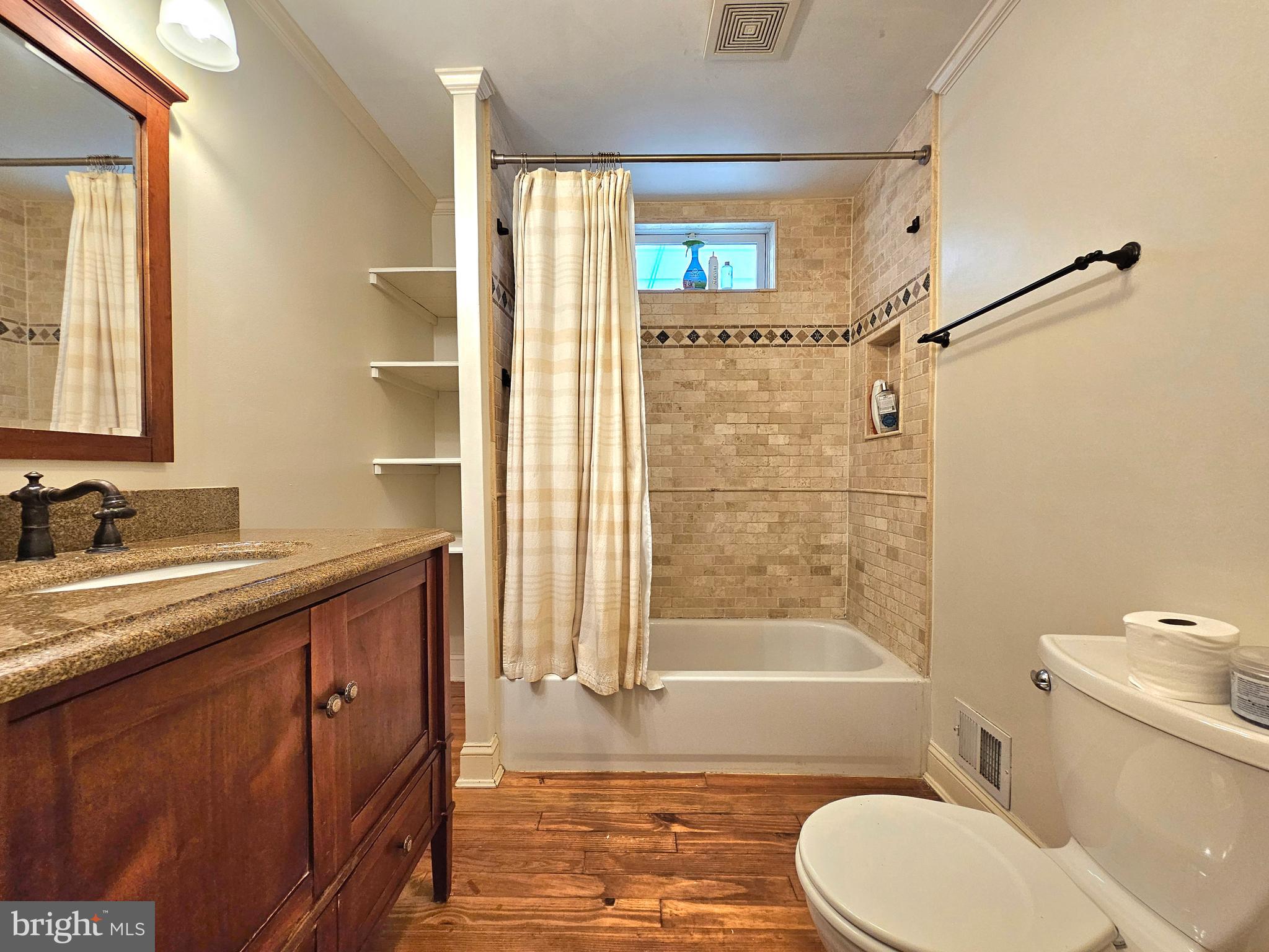 OLD TOWN ALEXANDRIA - Residential Lease